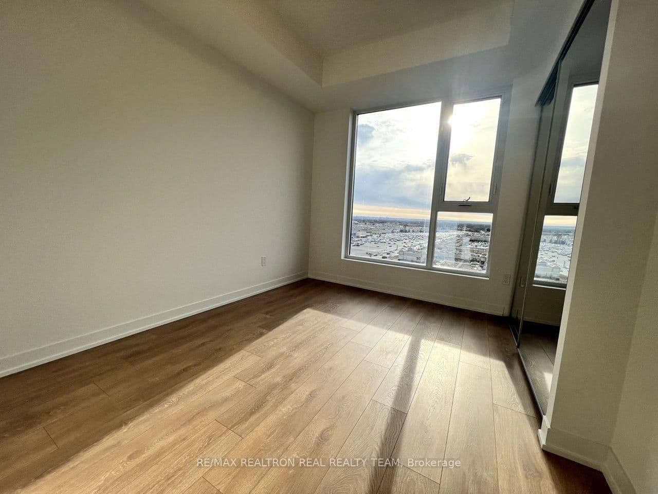 10 Abeja Street, Unit 1212 thumbnail 8