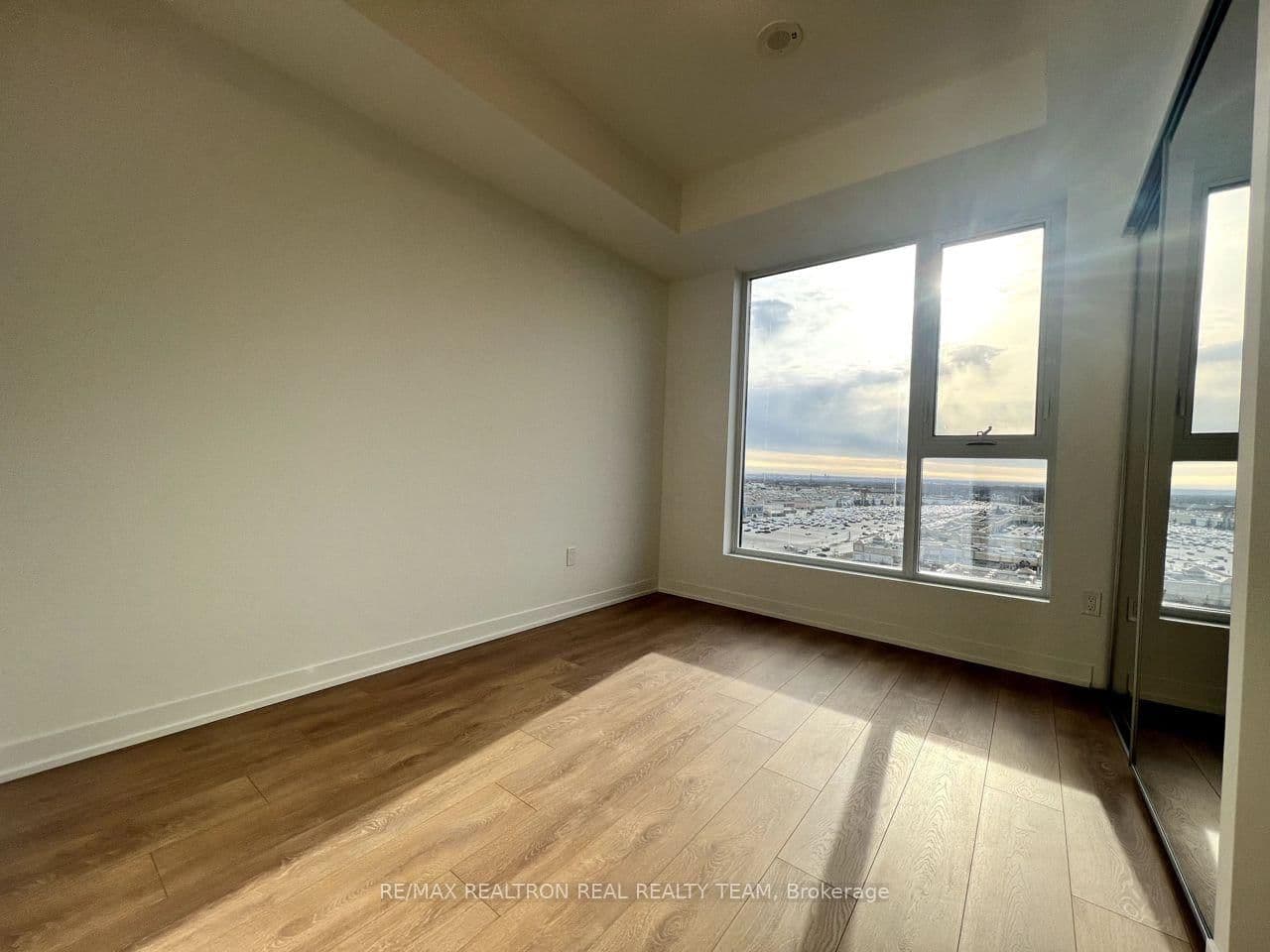 10 Abeja Street, Unit 1212 thumbnail 9