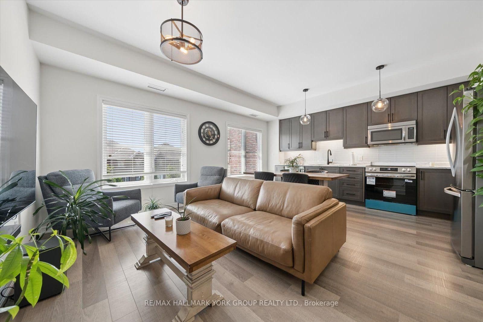 3905 Major Mackenzie Drive, Unit 203 thumbnail 6