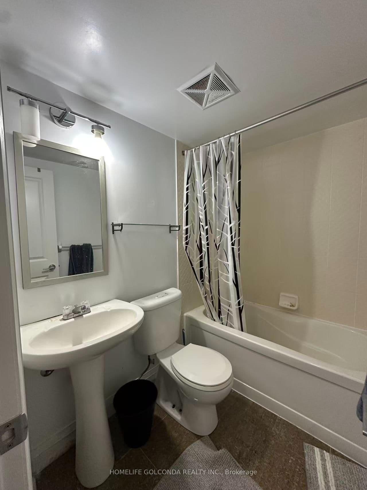 322 John Street, Unit 132 thumbnail 3