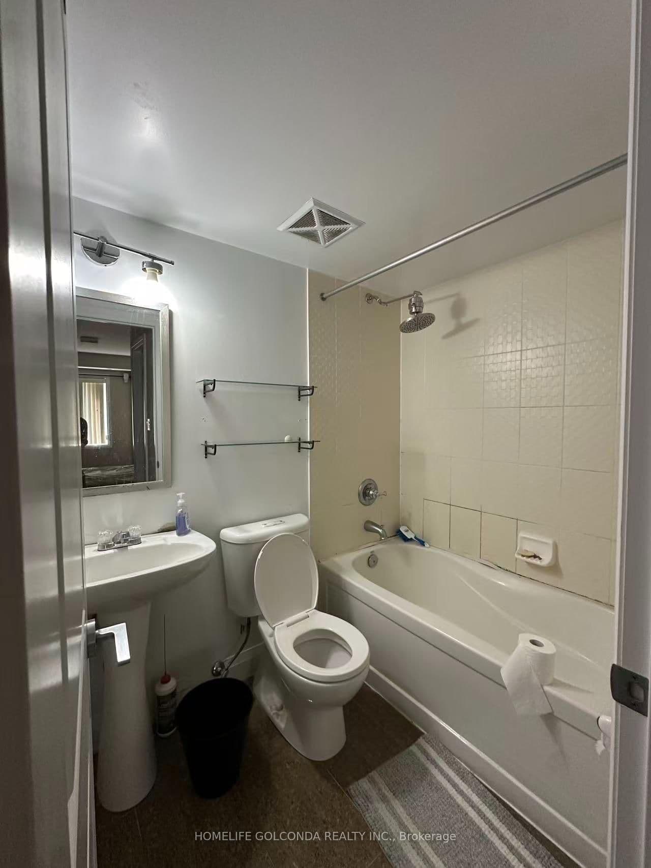 322 John Street, Unit 132 thumbnail 8