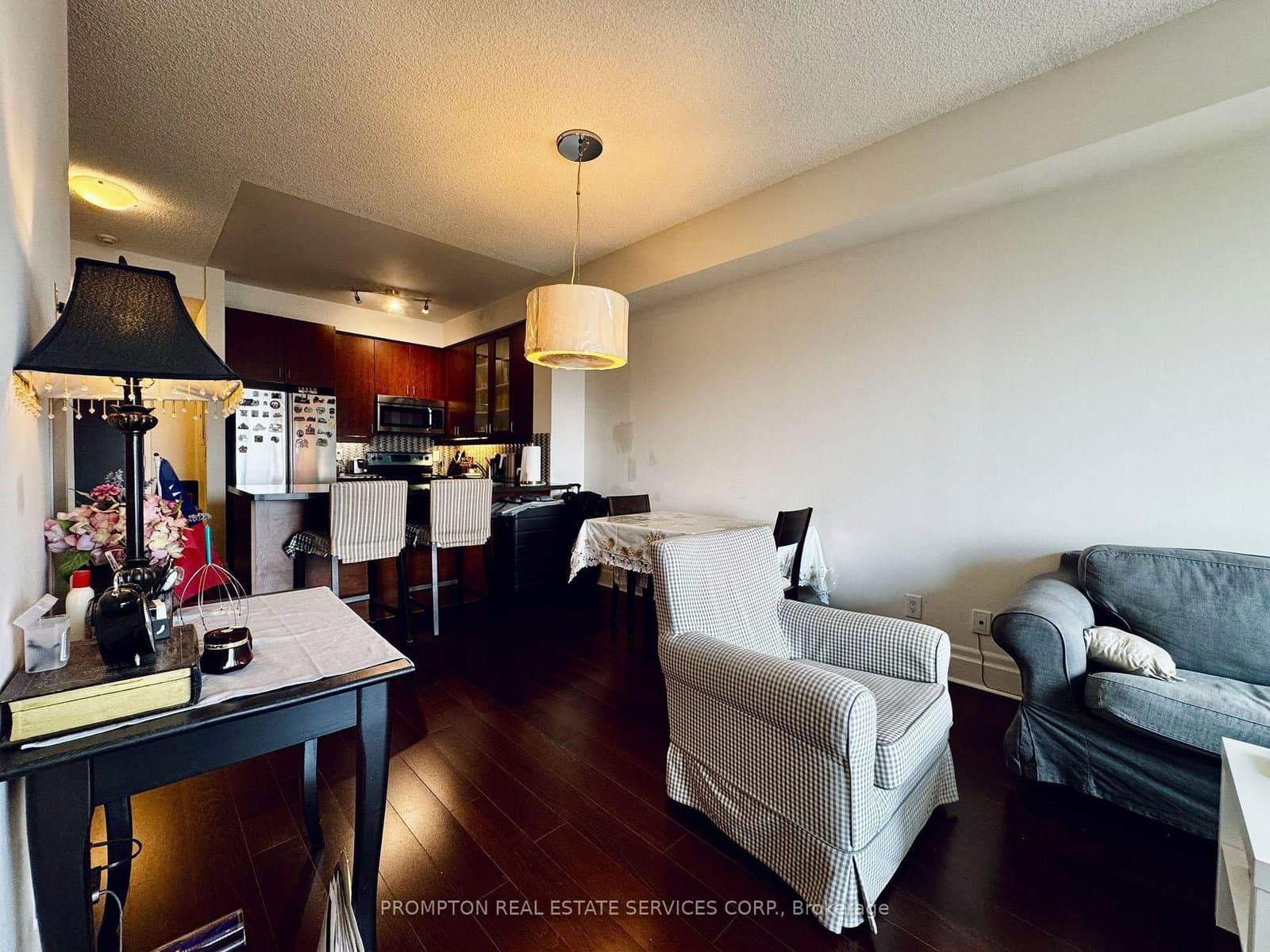 111 UPPER DUKE Crescent, Unit 503 thumbnail 4
