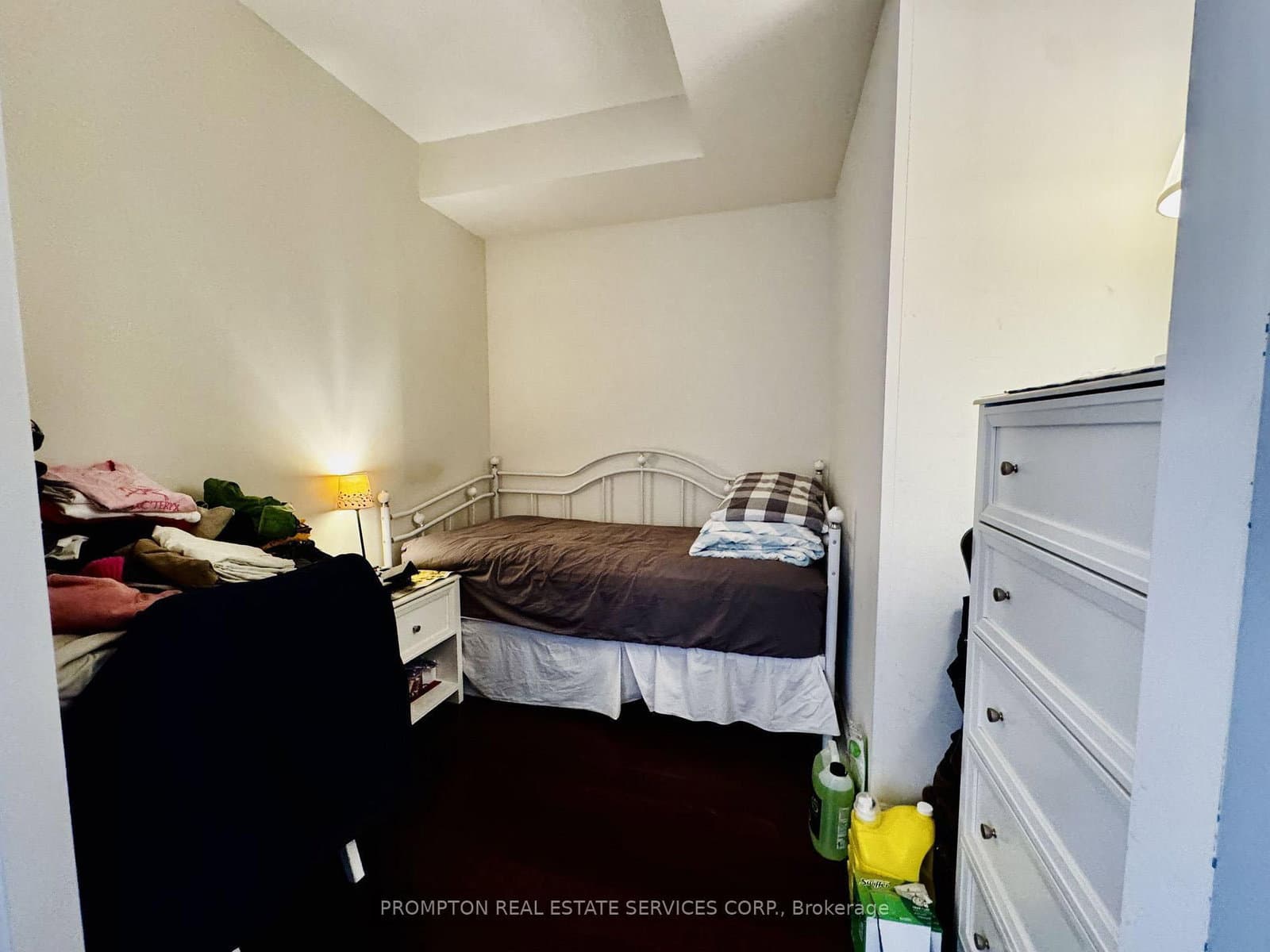 111 UPPER DUKE Crescent, Unit 503 thumbnail 8