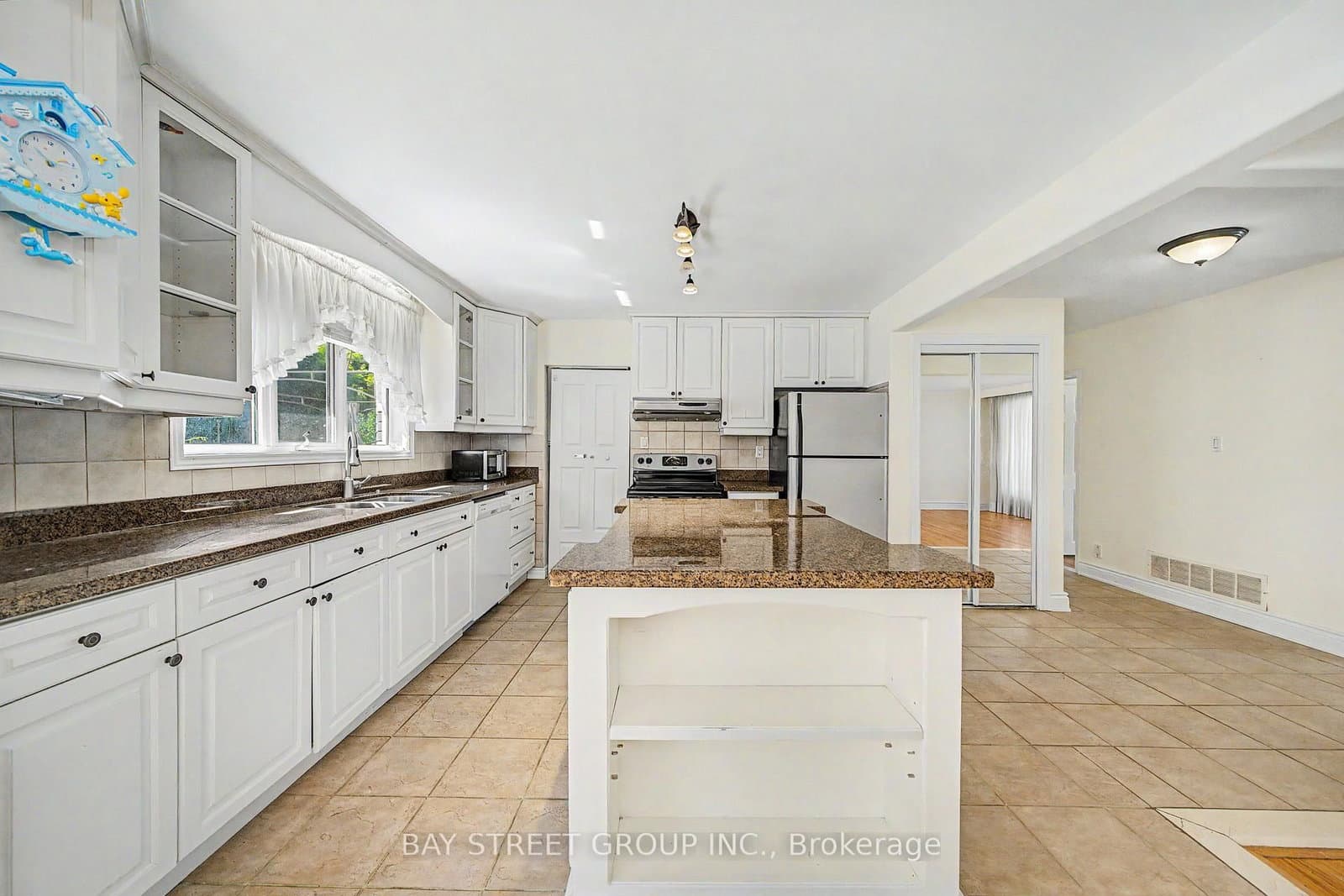 32 Alanadale Avenue thumbnail 6