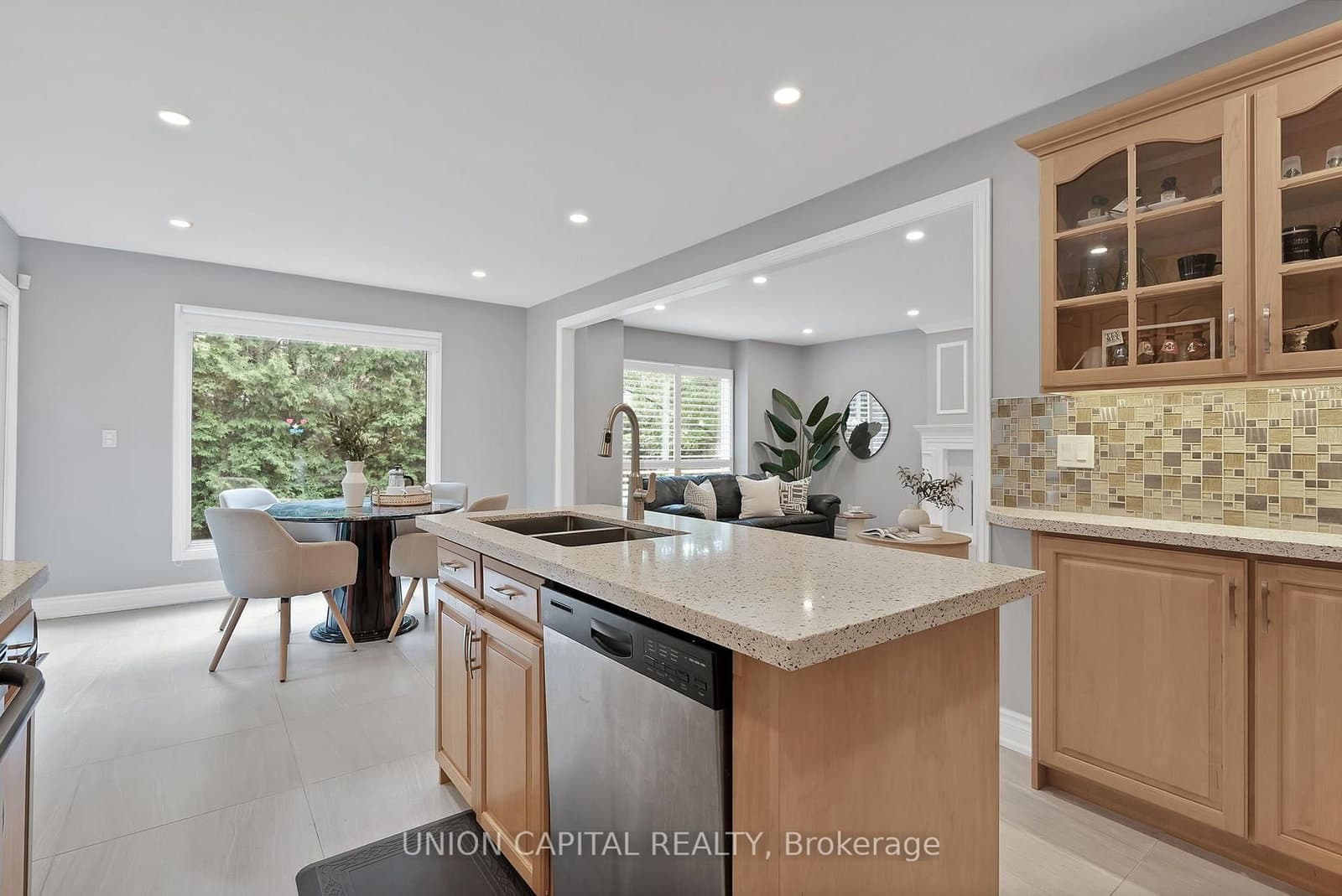 35 McCarty Crescent thumbnail 14