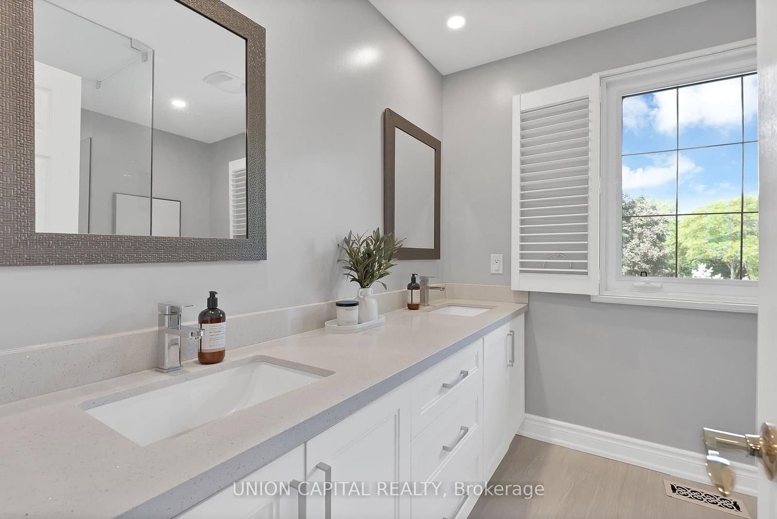 35 McCarty Crescent thumbnail 31