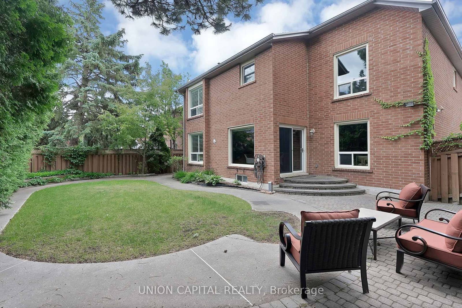 35 McCarty Crescent thumbnail 43