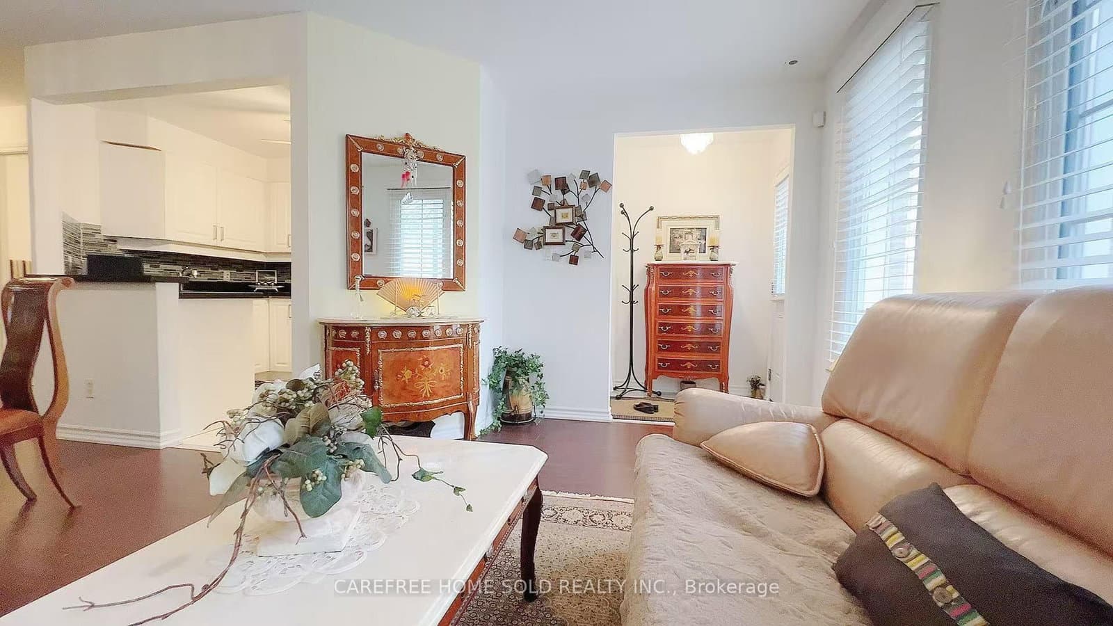 151 Townsgate Drive, Unit 8 thumbnail 3