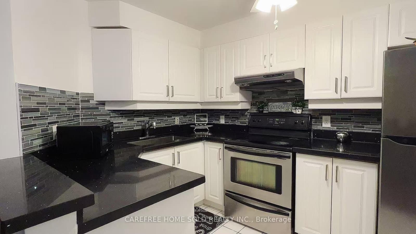 151 Townsgate Drive, Unit 8 thumbnail 7