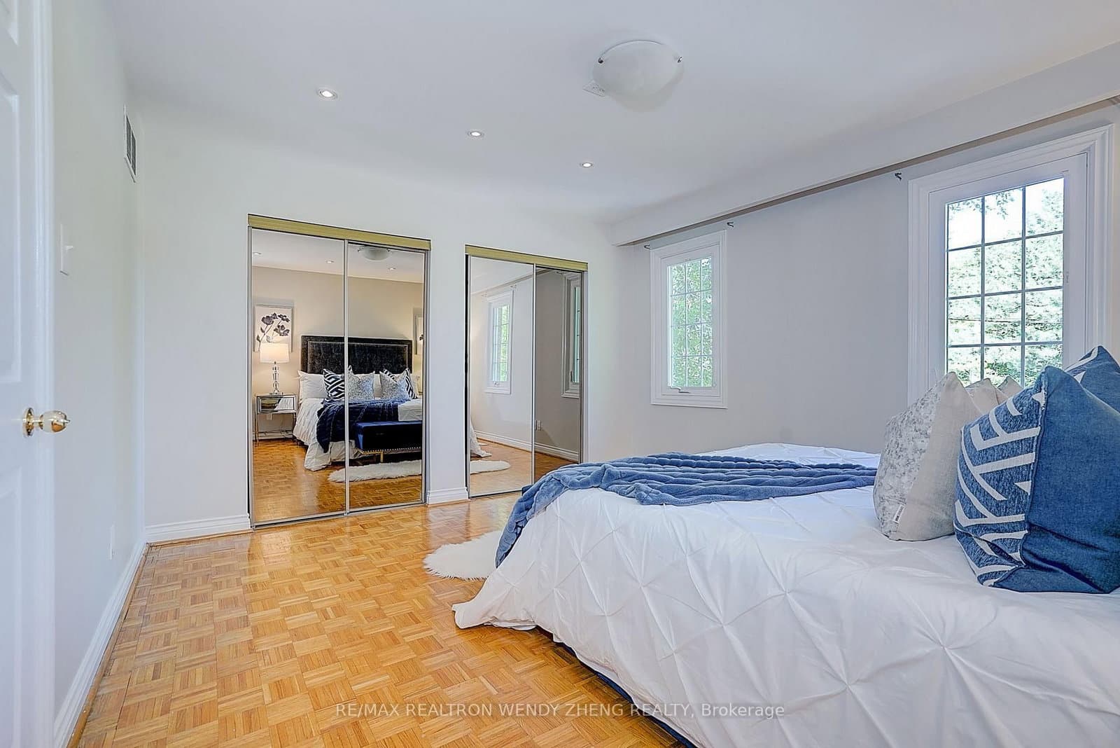 118 Henderson Avenue thumbnail 24