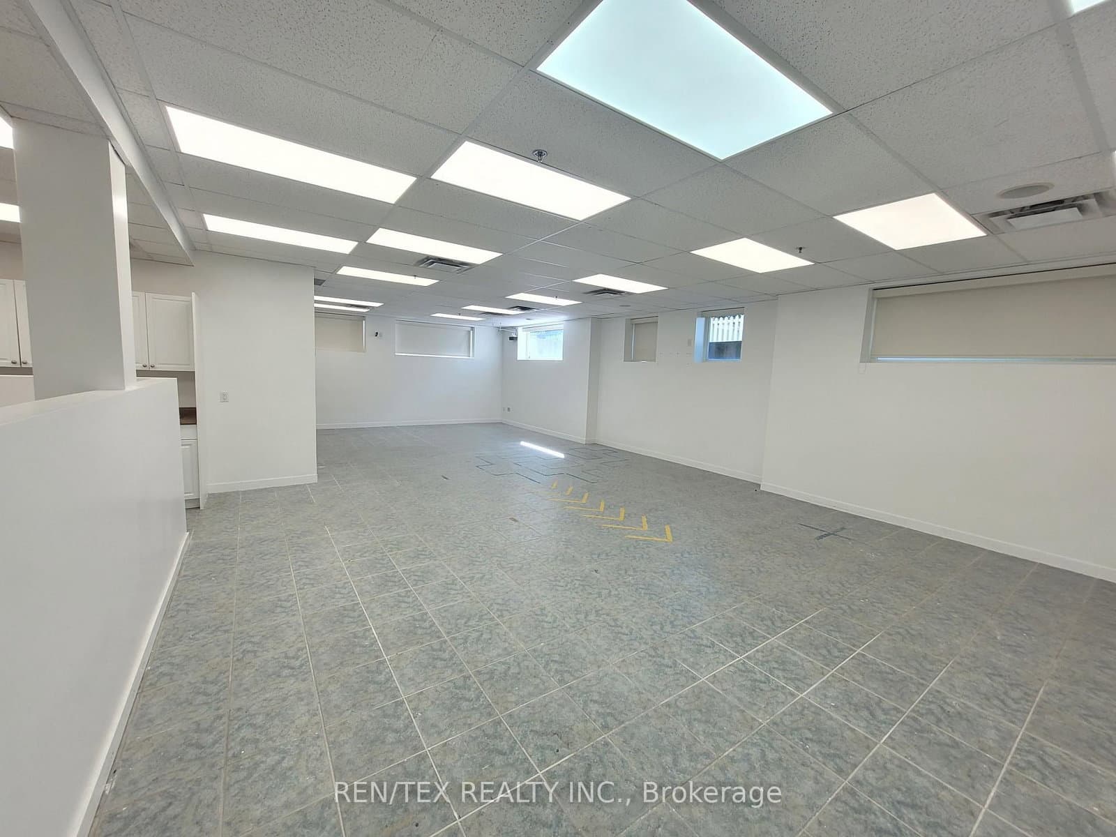 9565 Weston Road, Unit L01 thumbnail 3