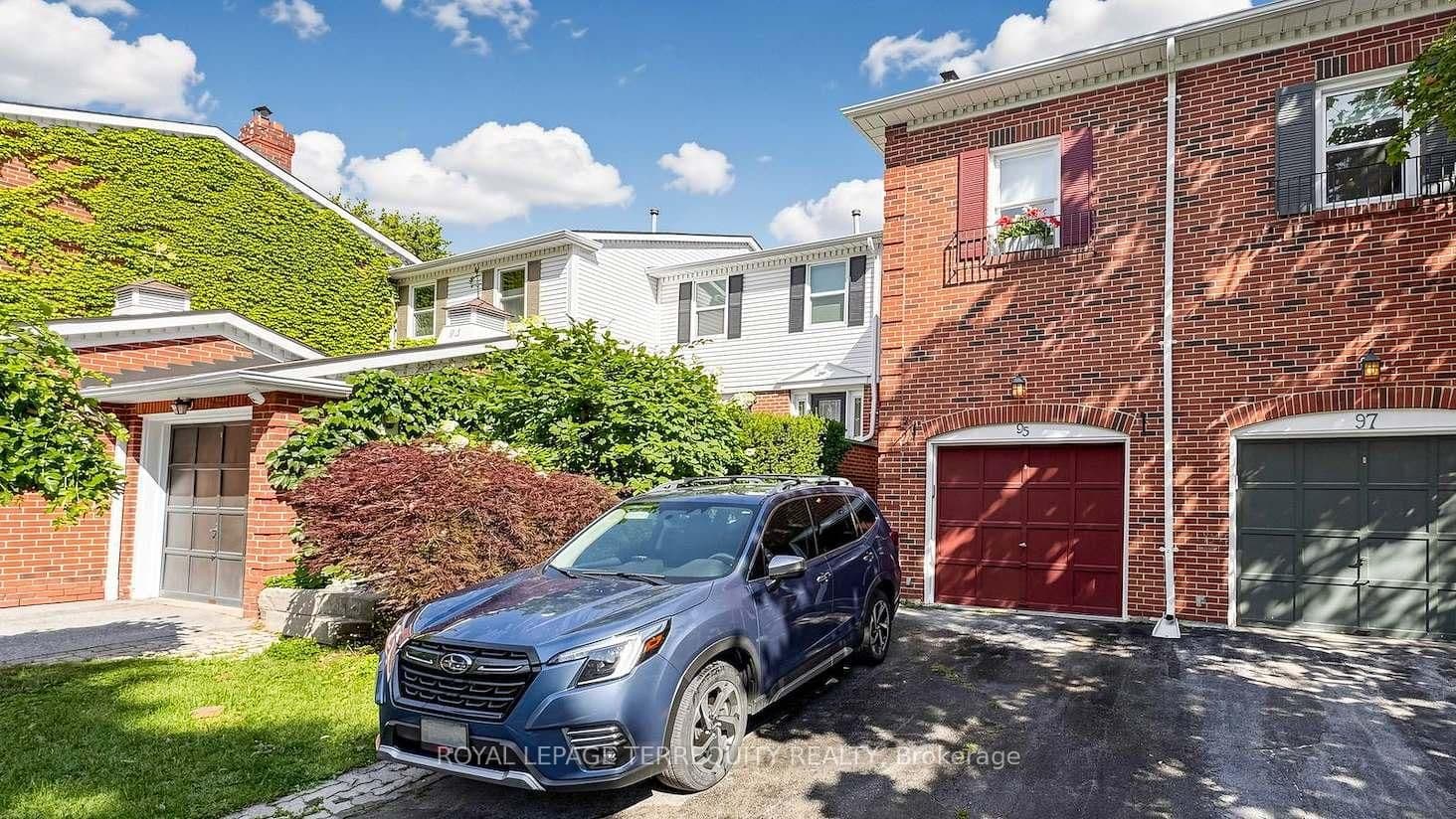 95 Confederation Way, Unit #64 thumbnail 2