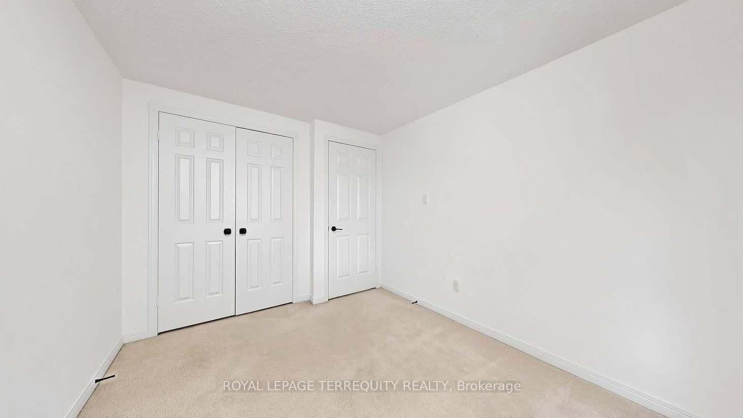 95 Confederation Way, Unit #64 thumbnail 32