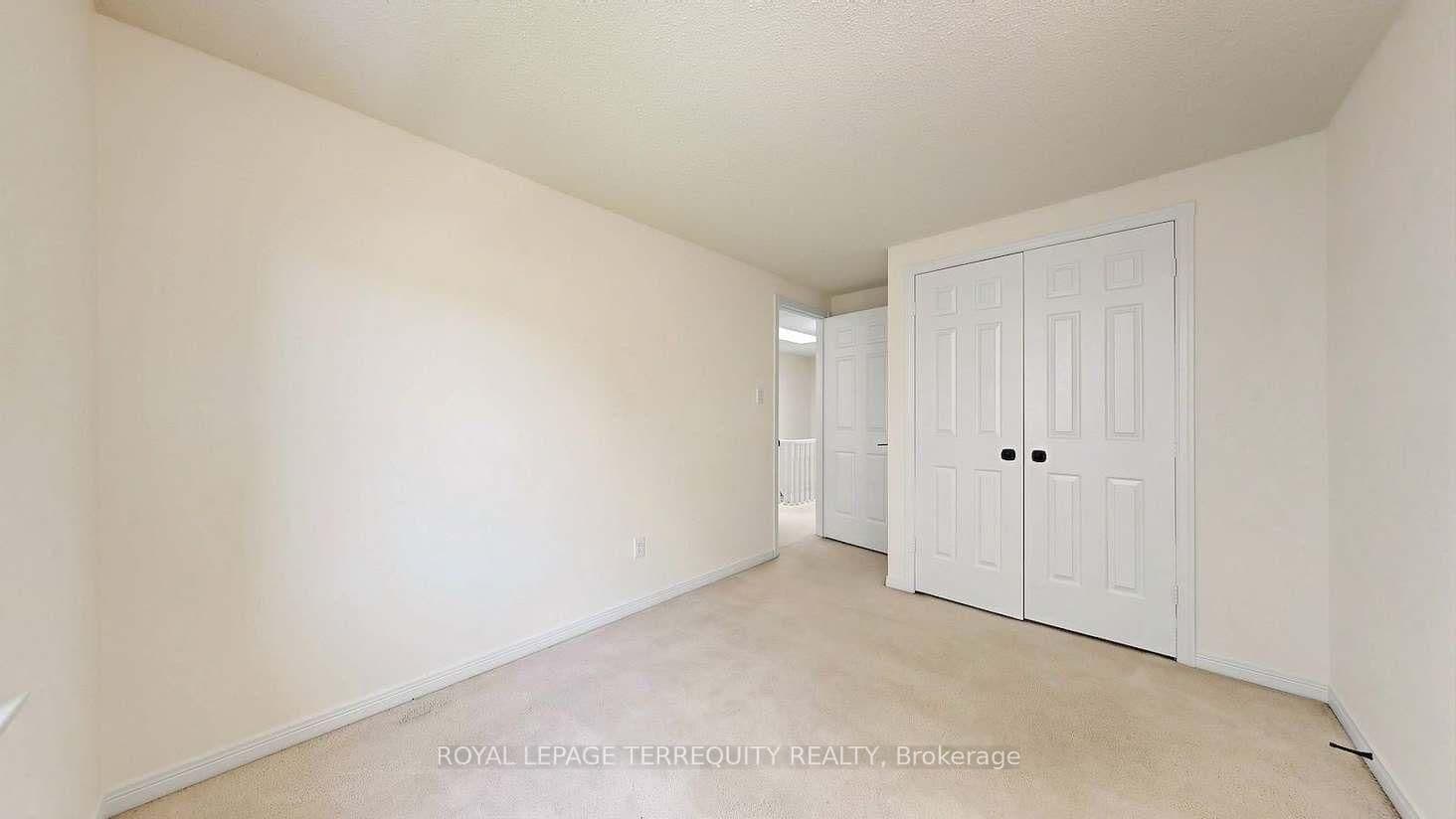 95 Confederation Way, Unit #64 thumbnail 35