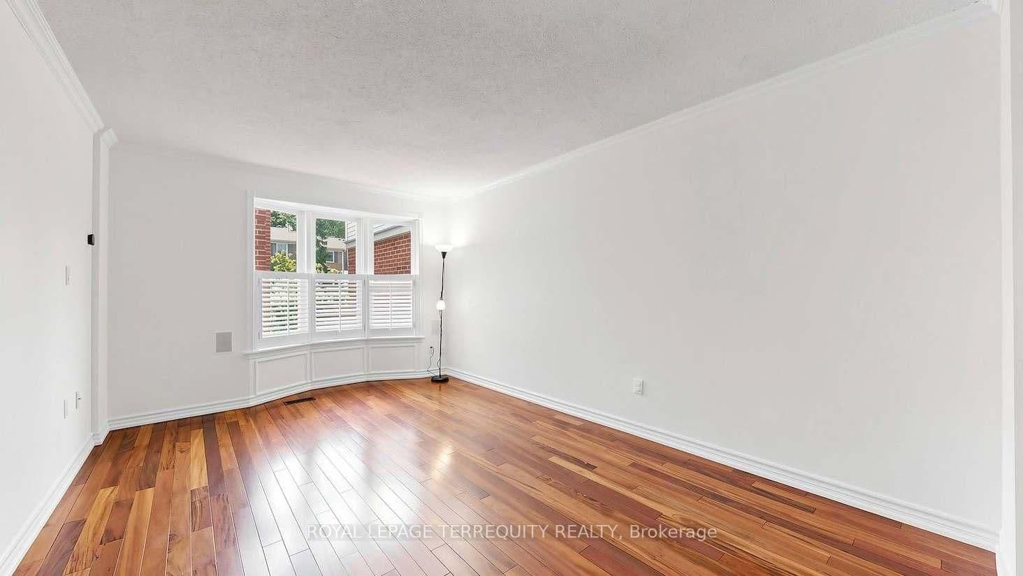 95 Confederation Way, Unit #64 thumbnail 7