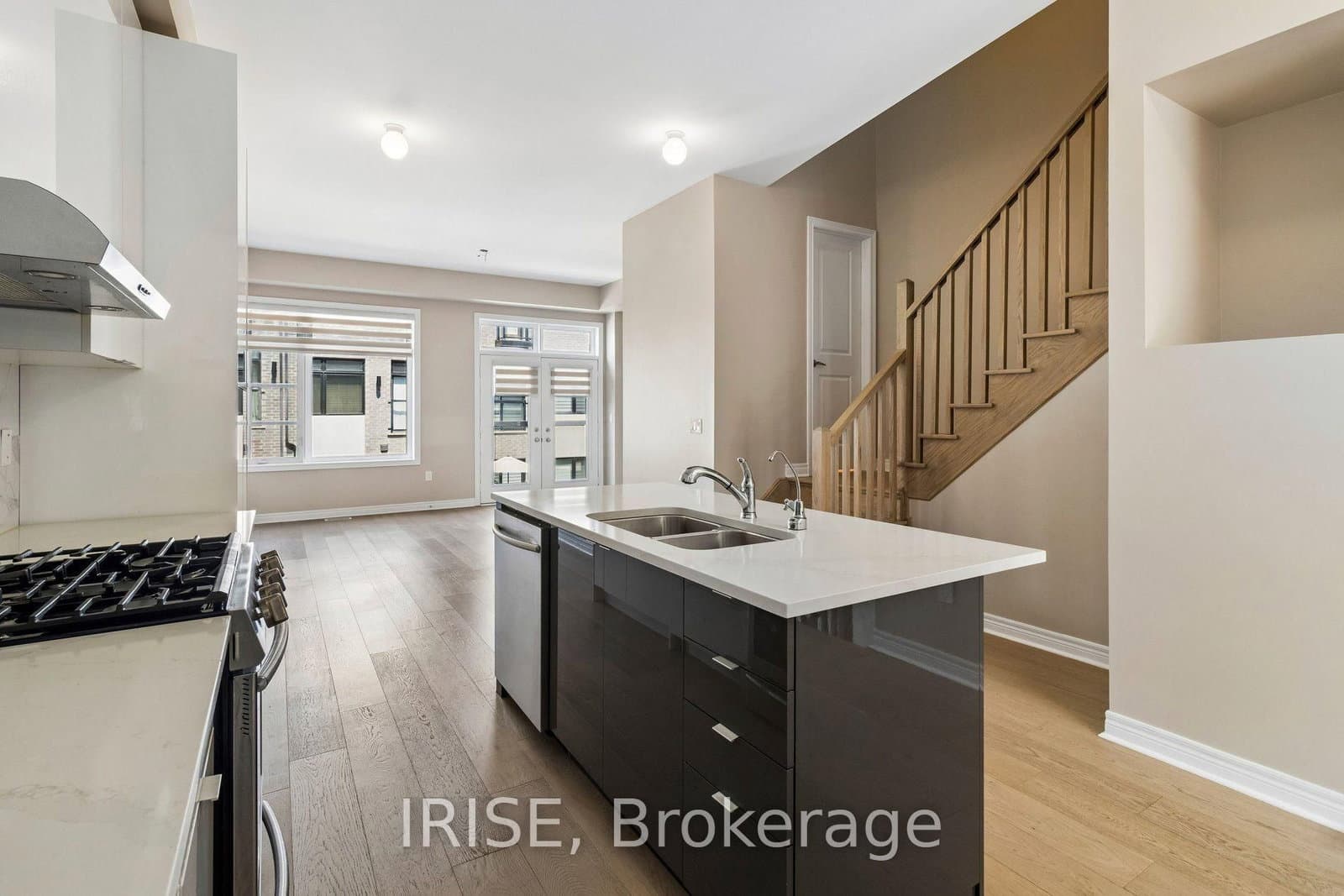 62 Laskin Drive thumbnail 15