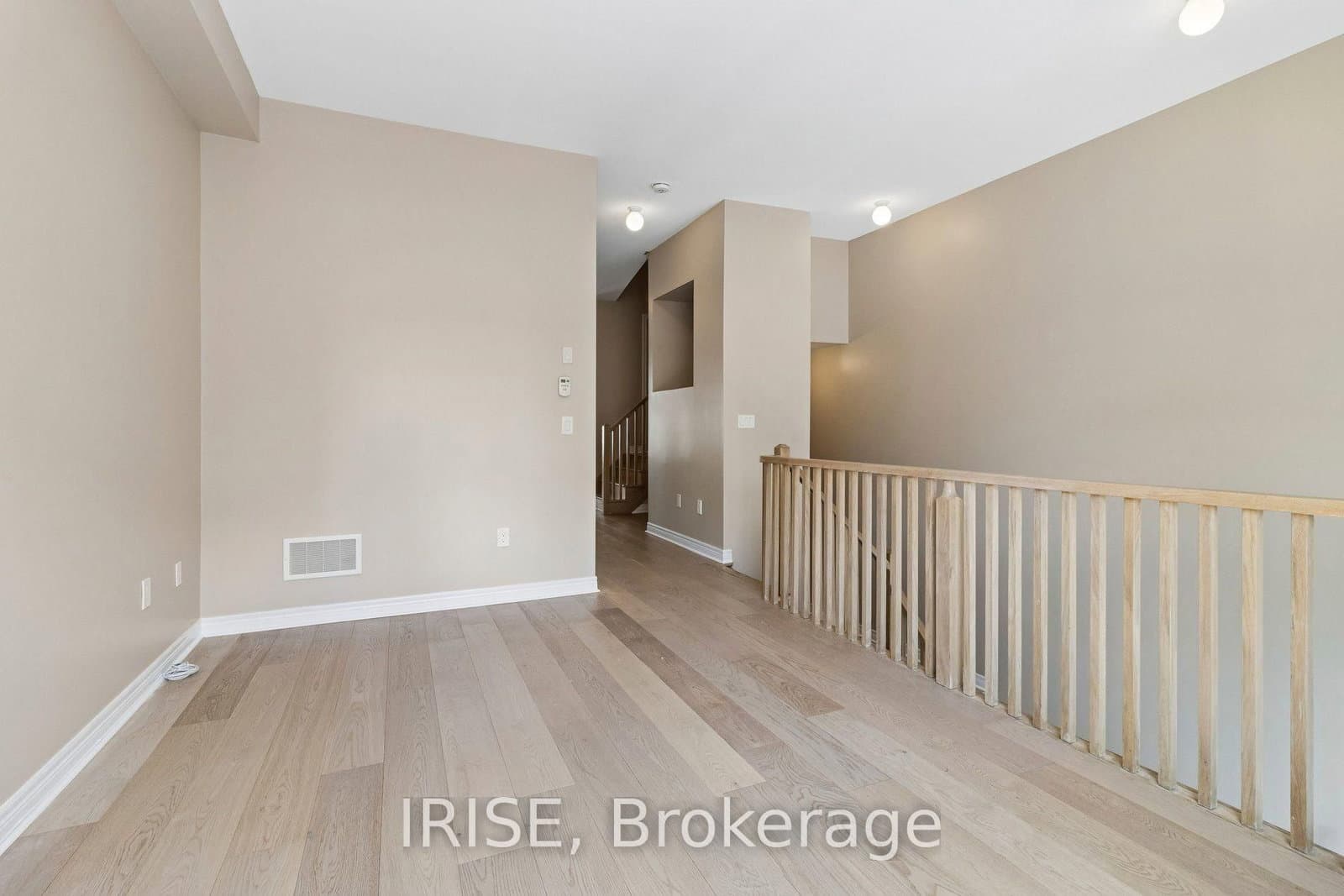 62 Laskin Drive thumbnail 8