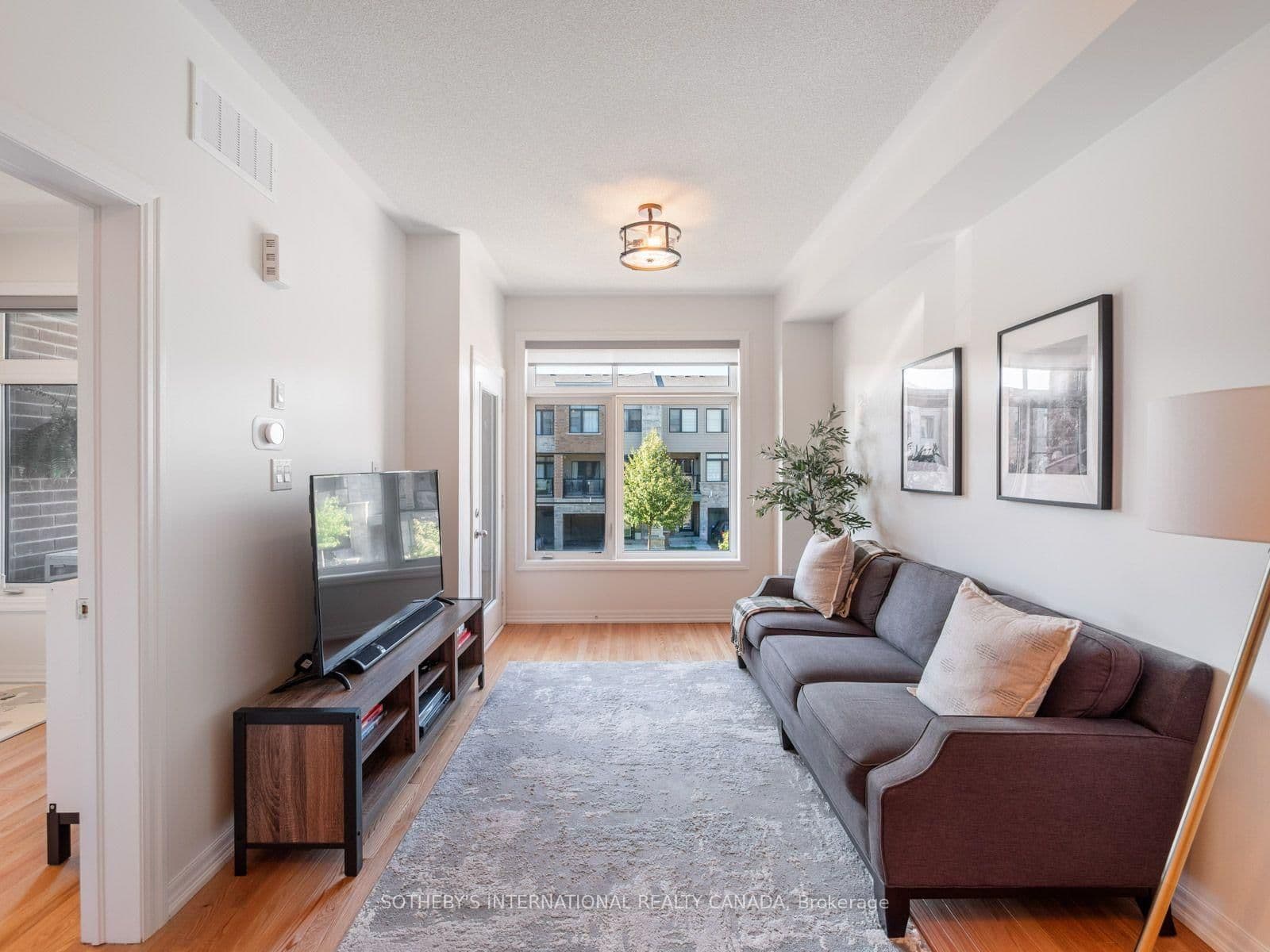 209 Vivant Street thumbnail 14