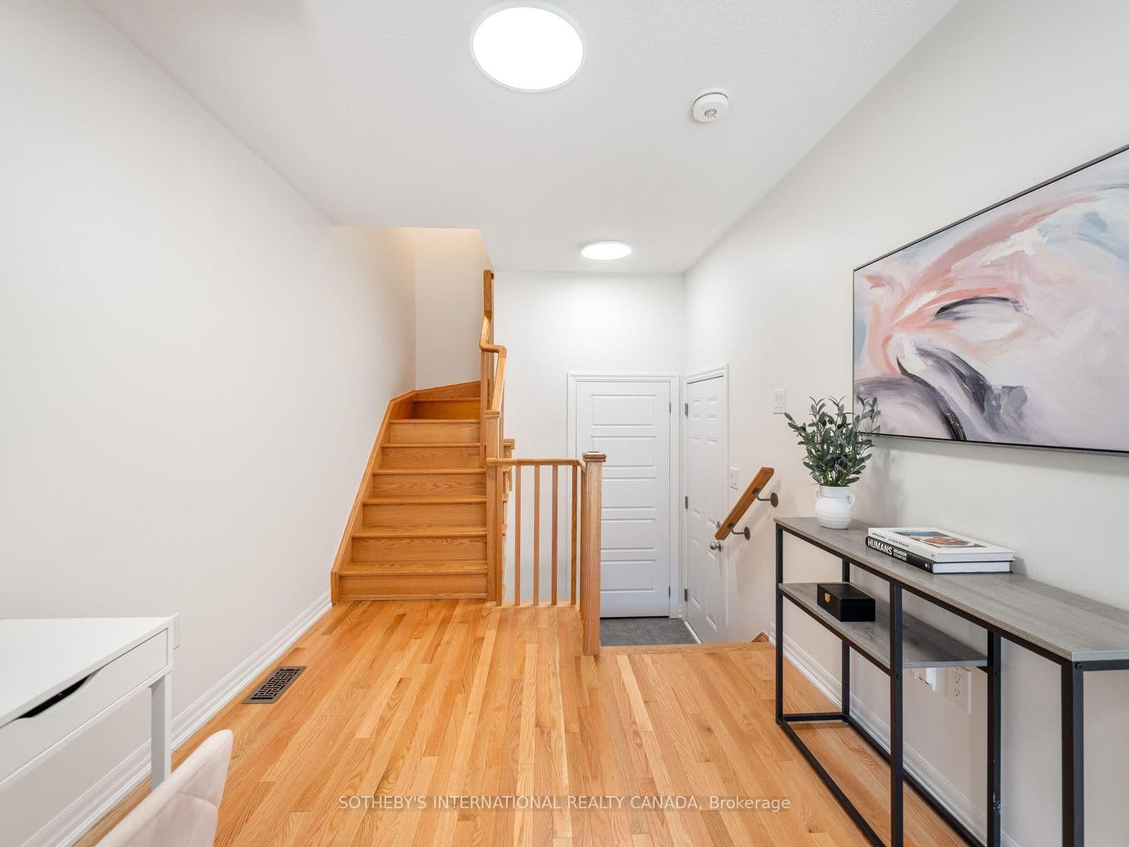 209 Vivant Street thumbnail 4