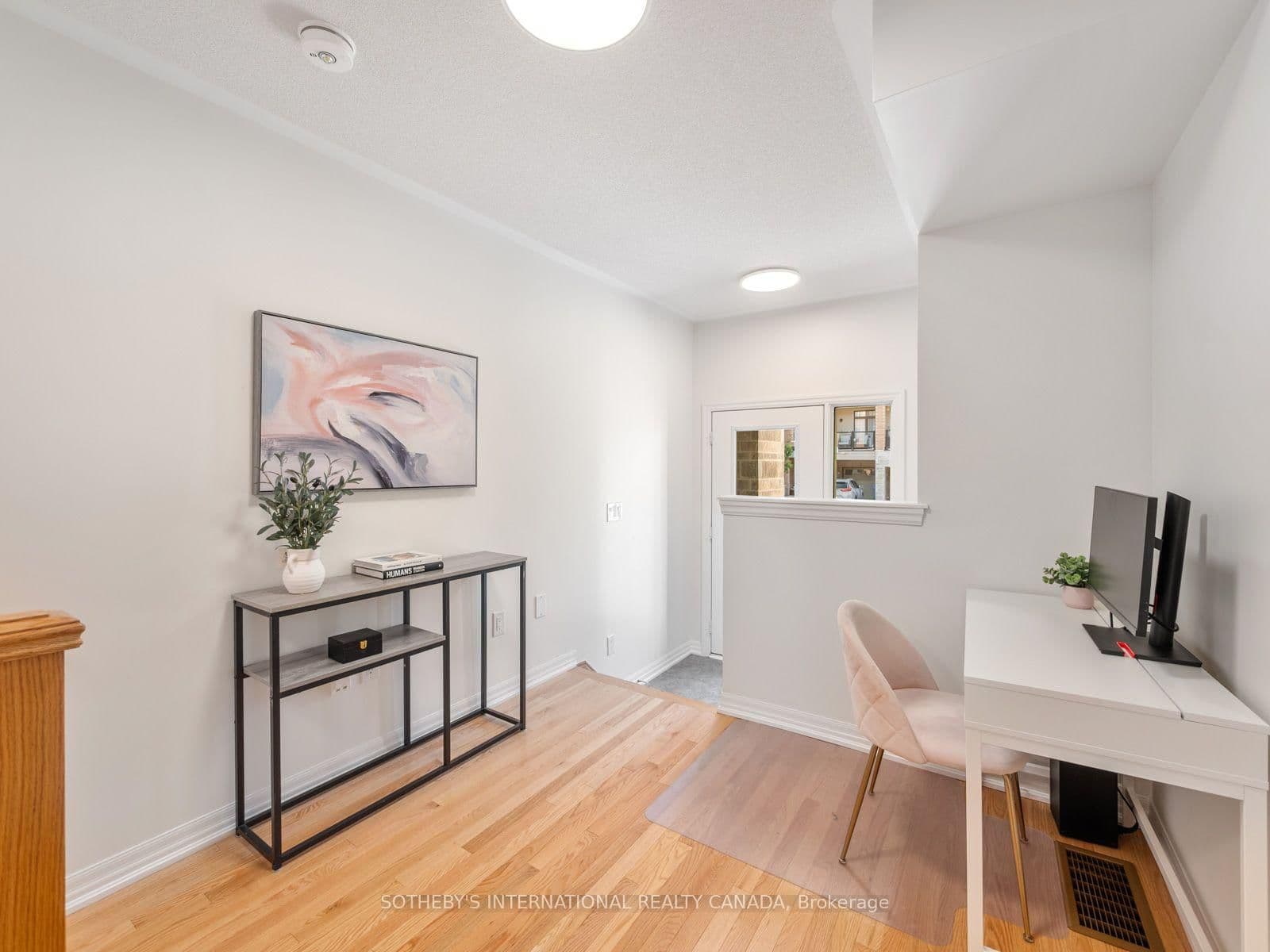 209 Vivant Street thumbnail 5