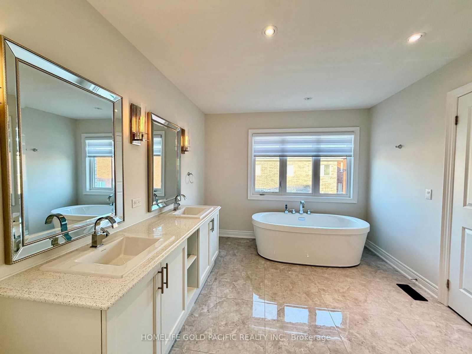 46 Haskins Crescent thumbnail 27