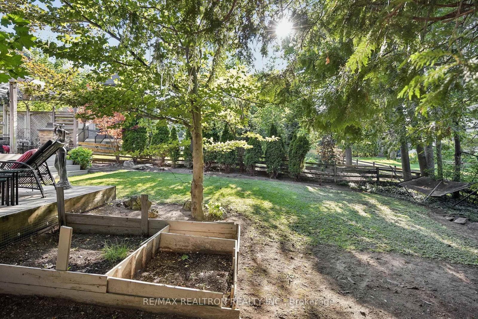 14 Rougecrest Drive thumbnail 37