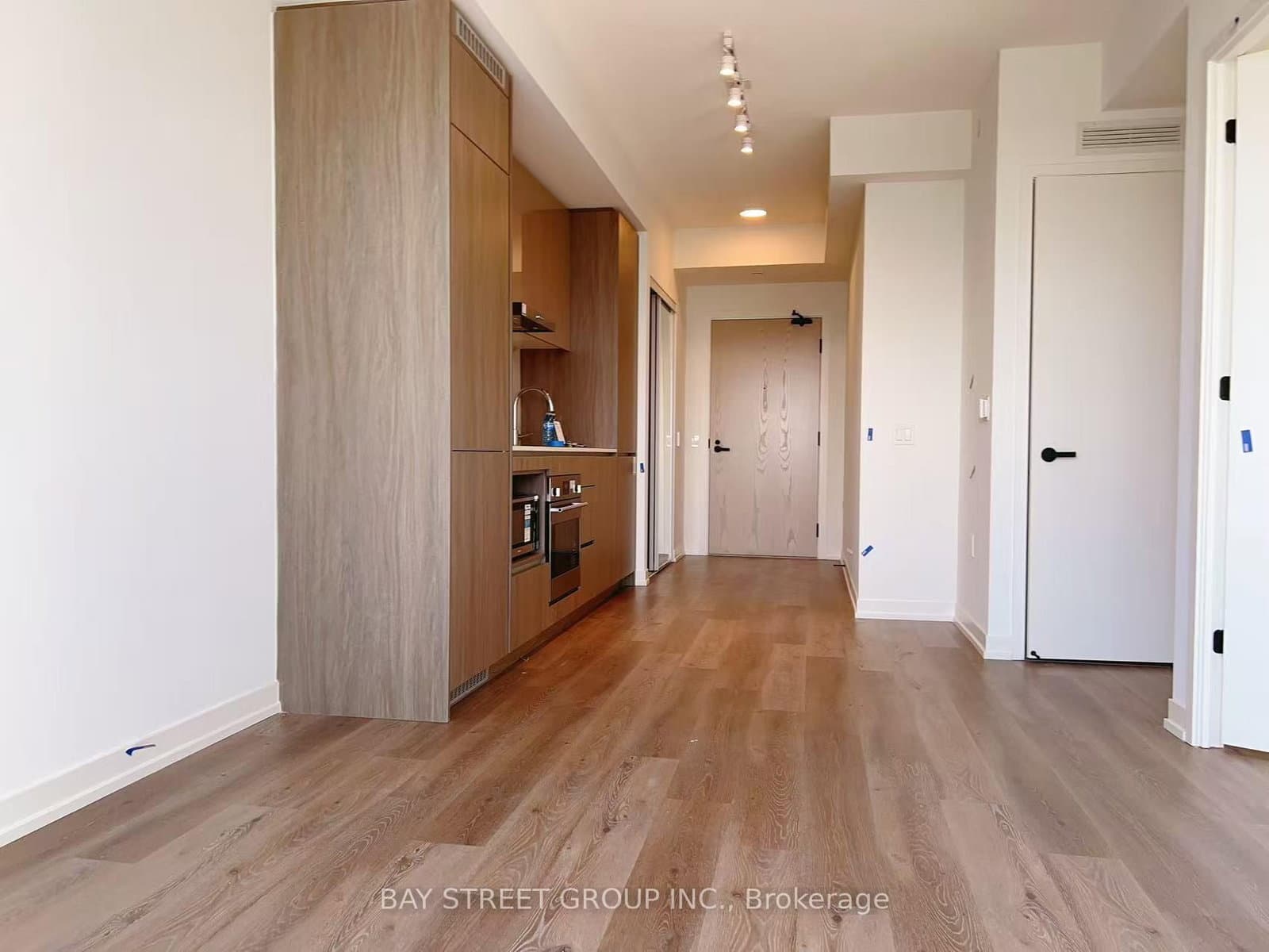 28 Interchange Way, Unit 4208 thumbnail 5