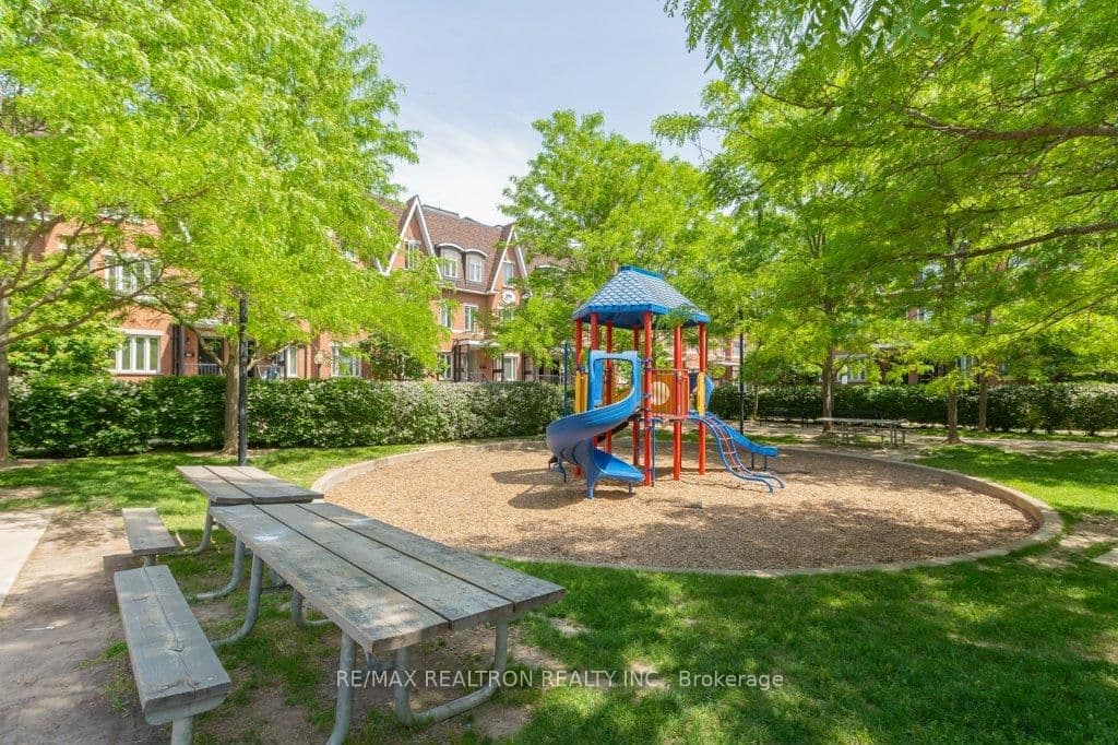 306 John Street, Unit #139 thumbnail 28