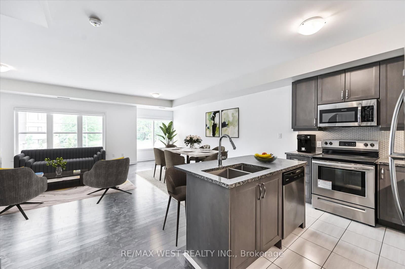 3865 Major Mackenzie Drive, Unit 219 thumbnail 11