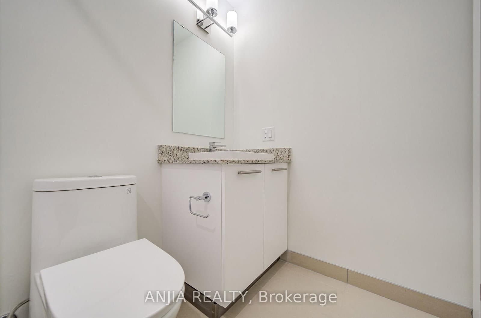 101 Cathedral High Street, Unit 303 thumbnail 27