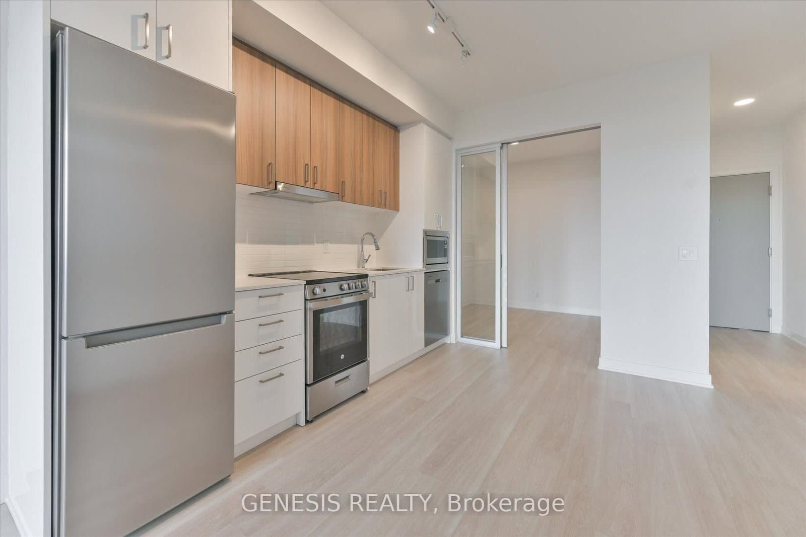 30 Upper Mall Way, Unit 2203 thumbnail 9