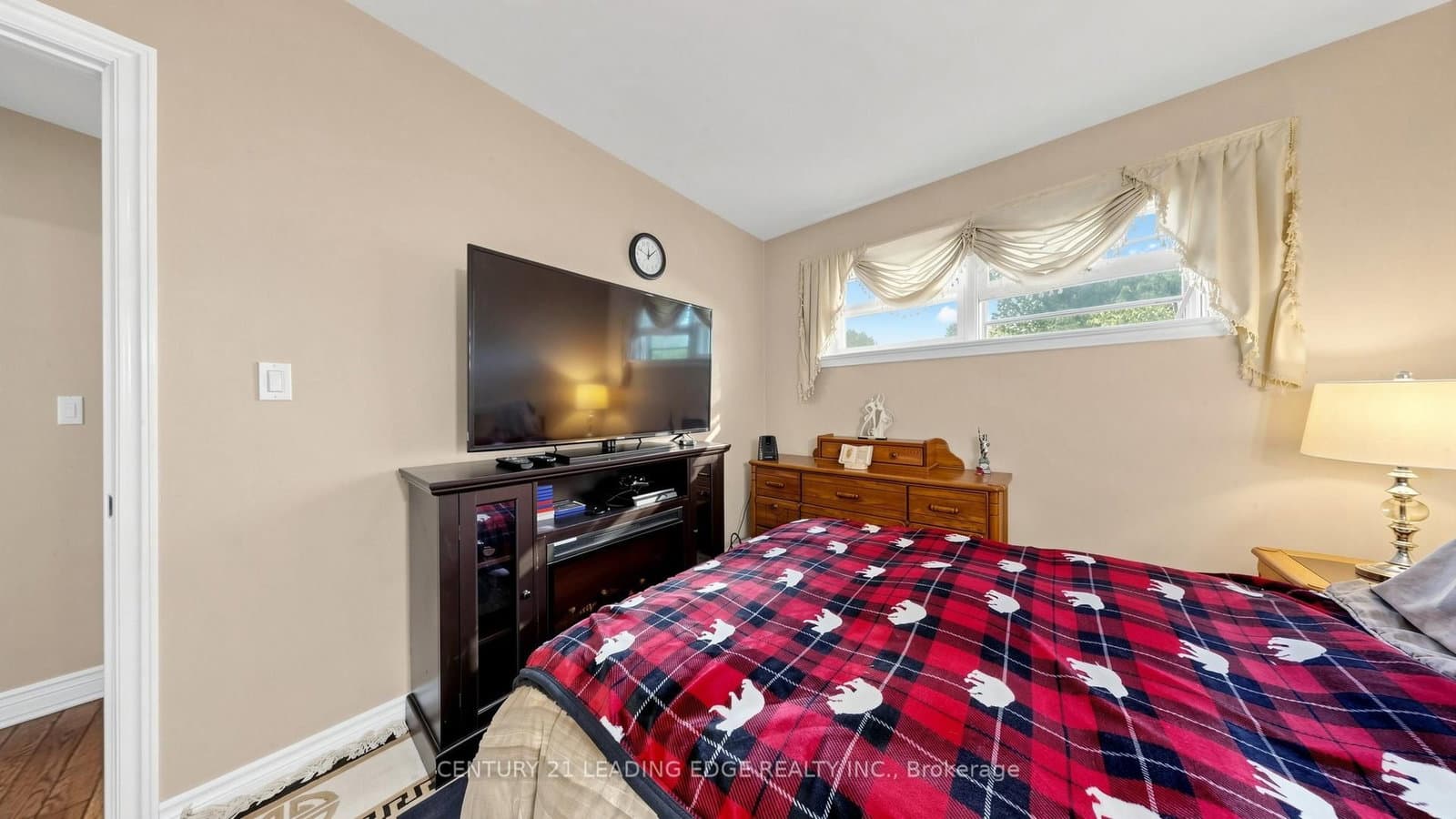 4239 19th Avenue thumbnail 19