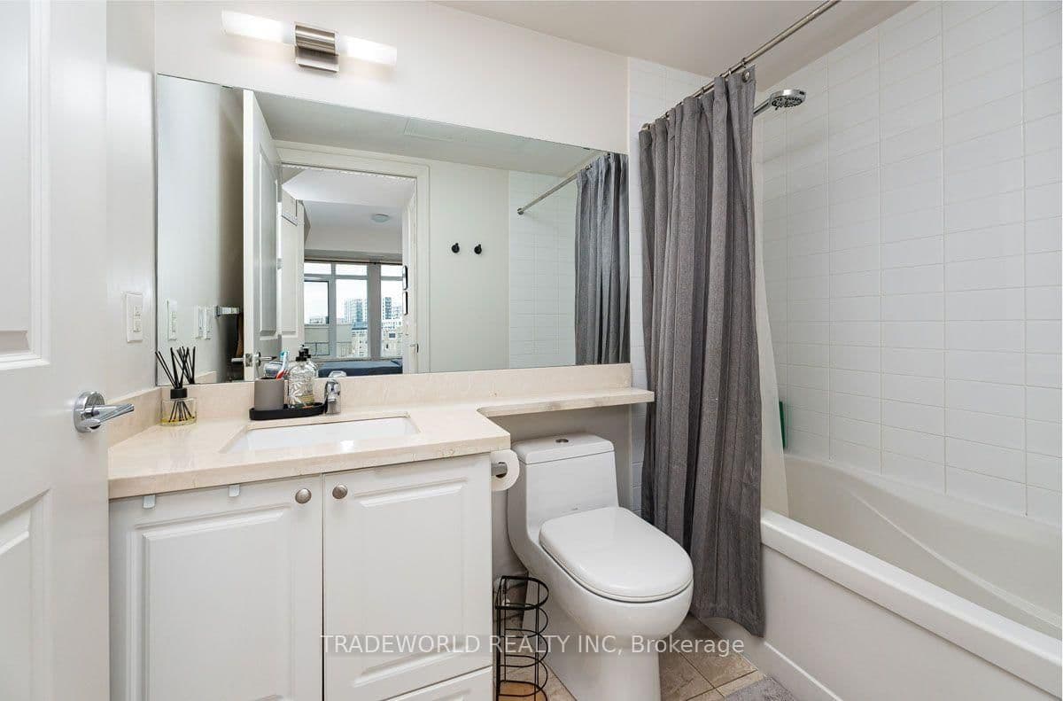131 Upper Duke Crescent, Unit 504 thumbnail 14