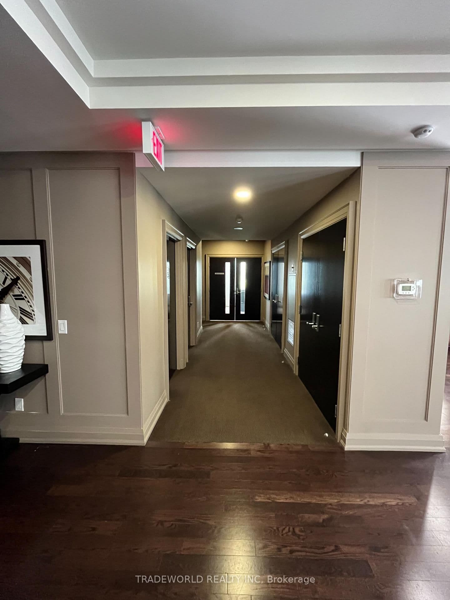 131 Upper Duke Crescent, Unit 504 thumbnail 24