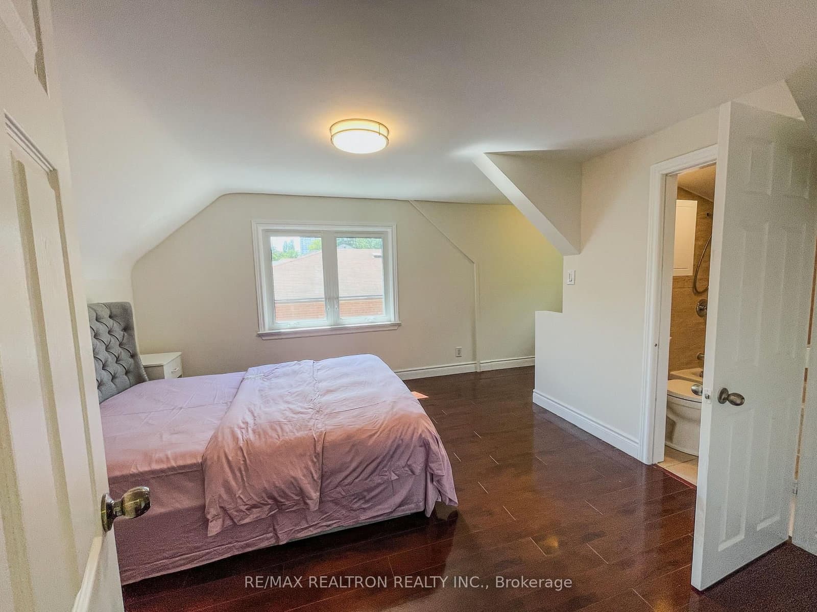 52 Glen Cameron Road thumbnail 11