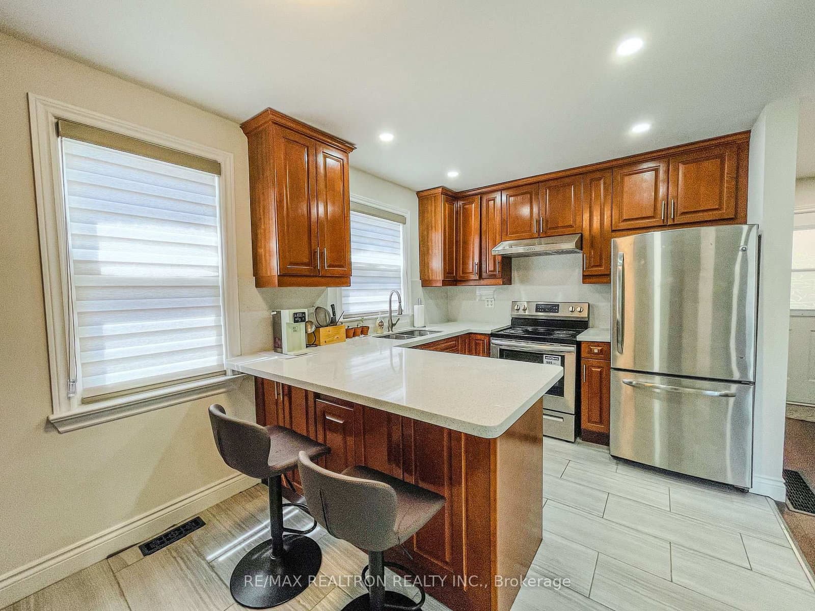 52 Glen Cameron Road thumbnail 6