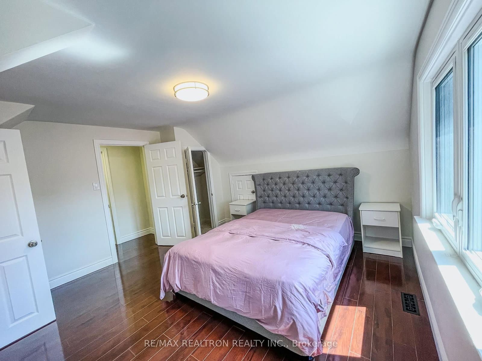 52 Glen Cameron Road thumbnail 9