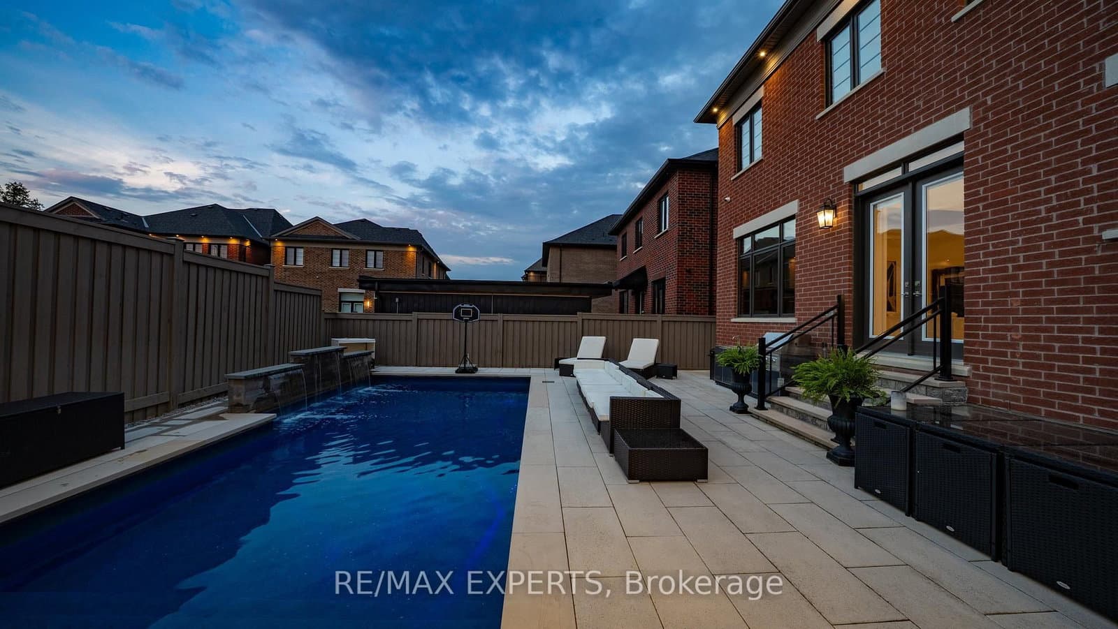 89 Rosshaven Crescent thumbnail 44