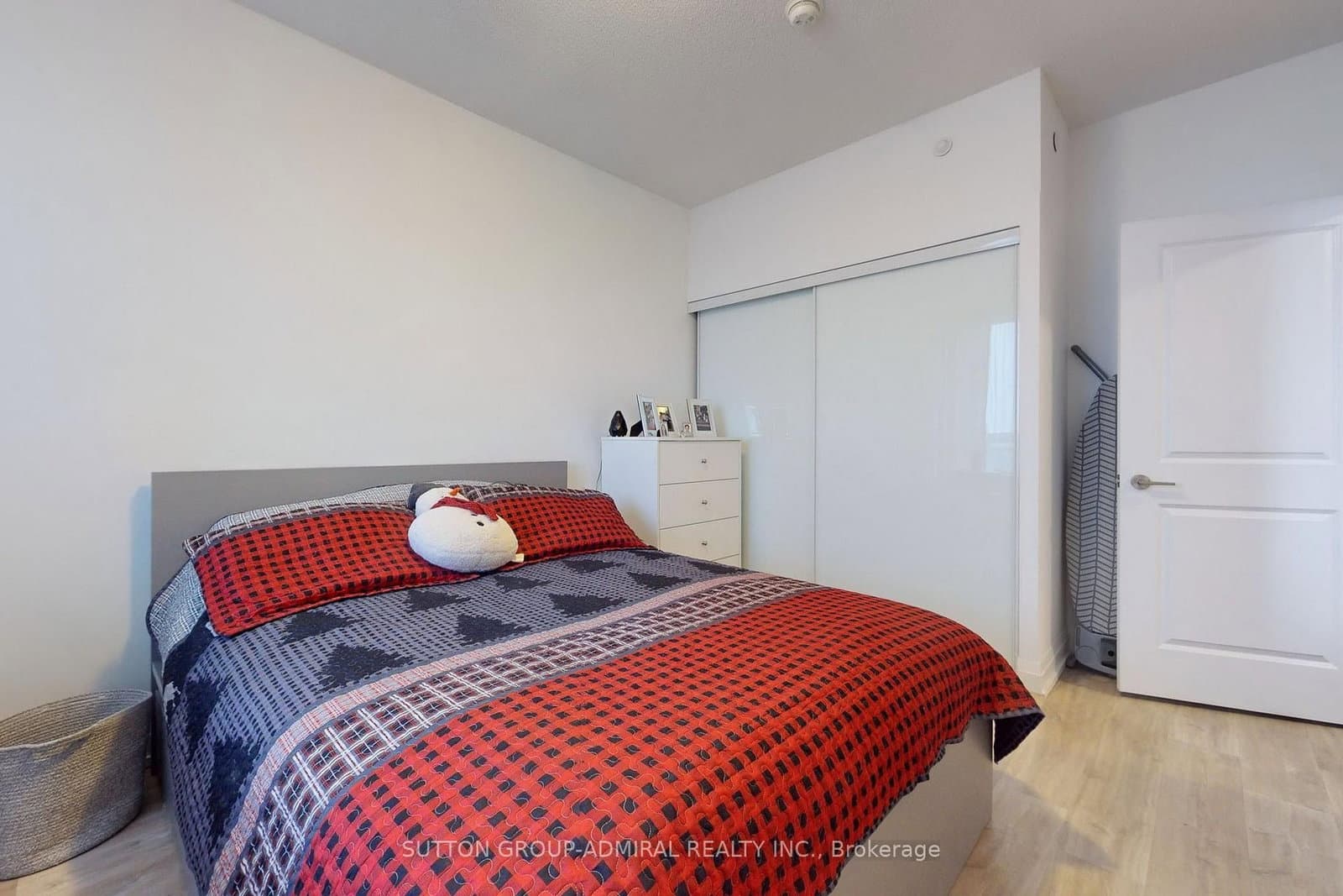 7890 Bathurst Street, Unit 1703 thumbnail 16