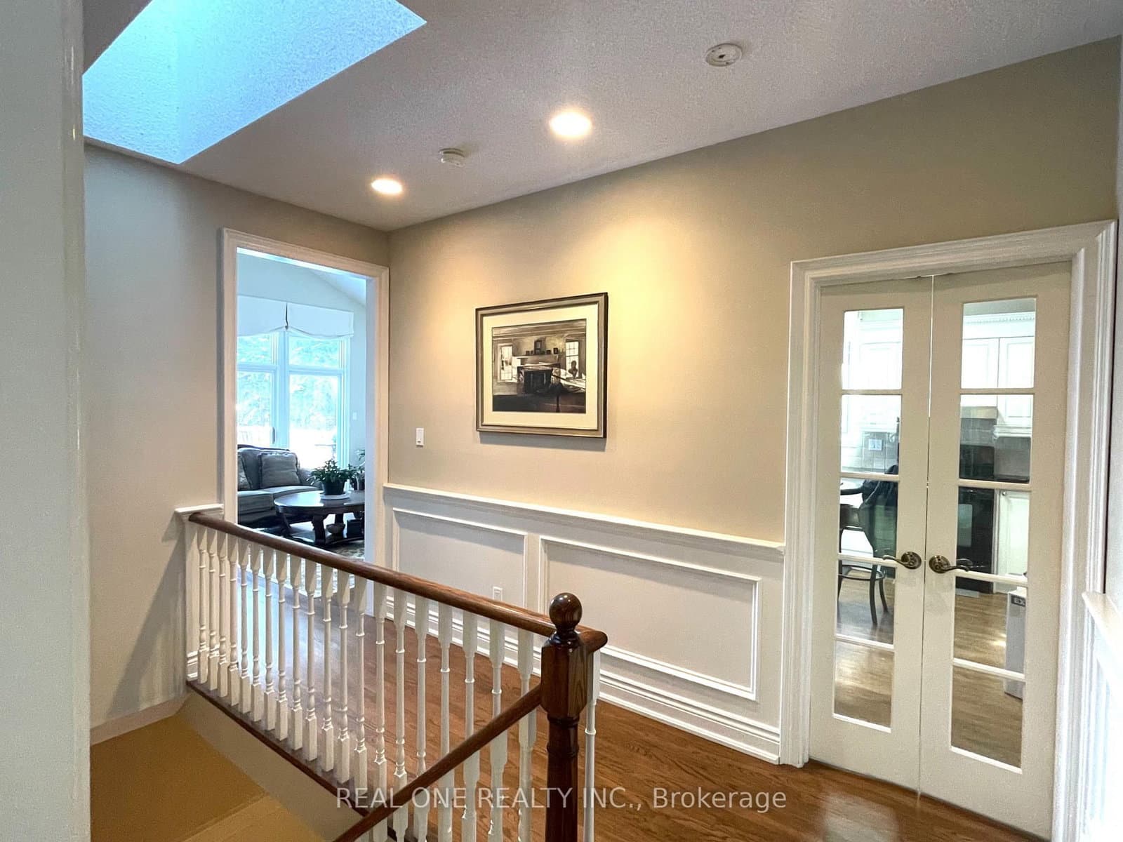207 Kennedy Street W thumbnail 6