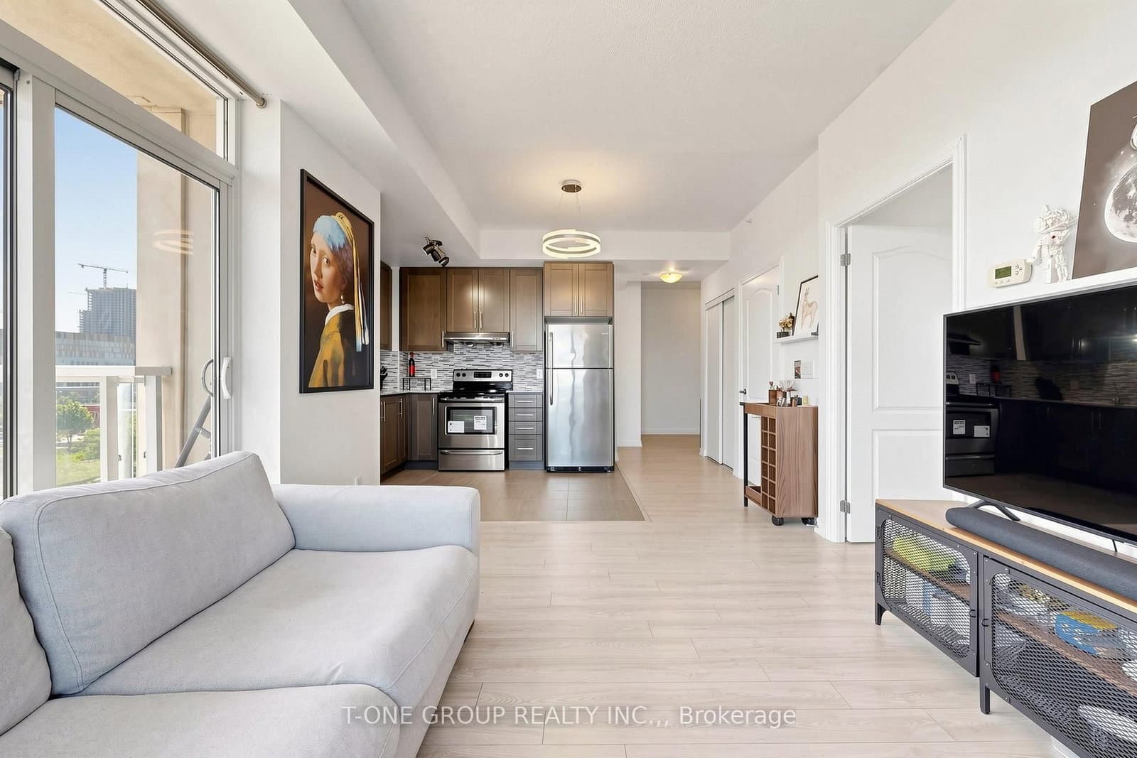8323 Kennedy Road, Unit 508 thumbnail 4
