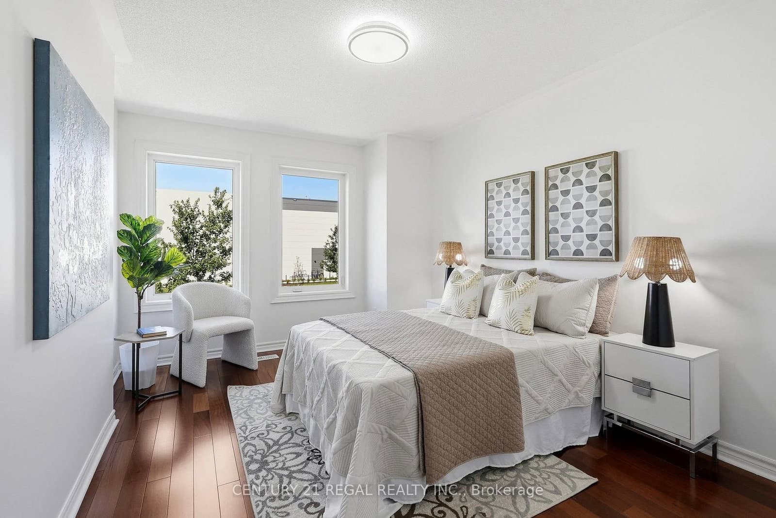 10461 Woodbine Avenue thumbnail 9
