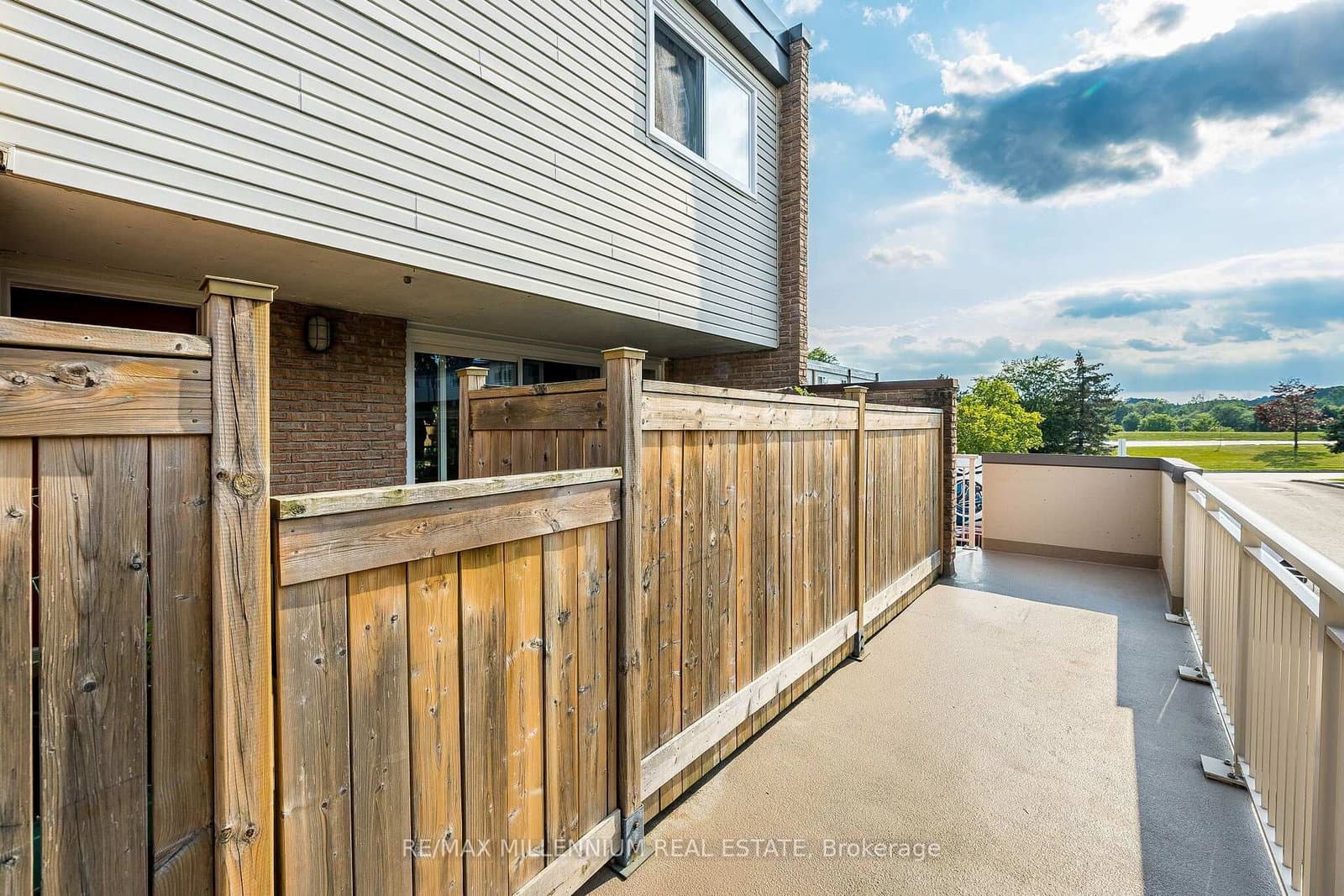 301 Milestone Crescent - Image 1