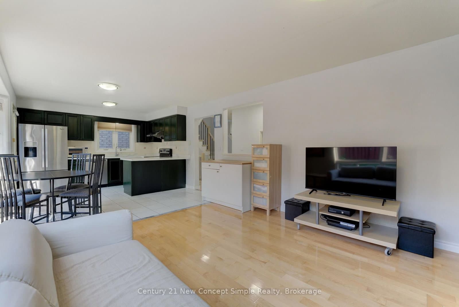 18 Castlemore Avenue thumbnail 10
