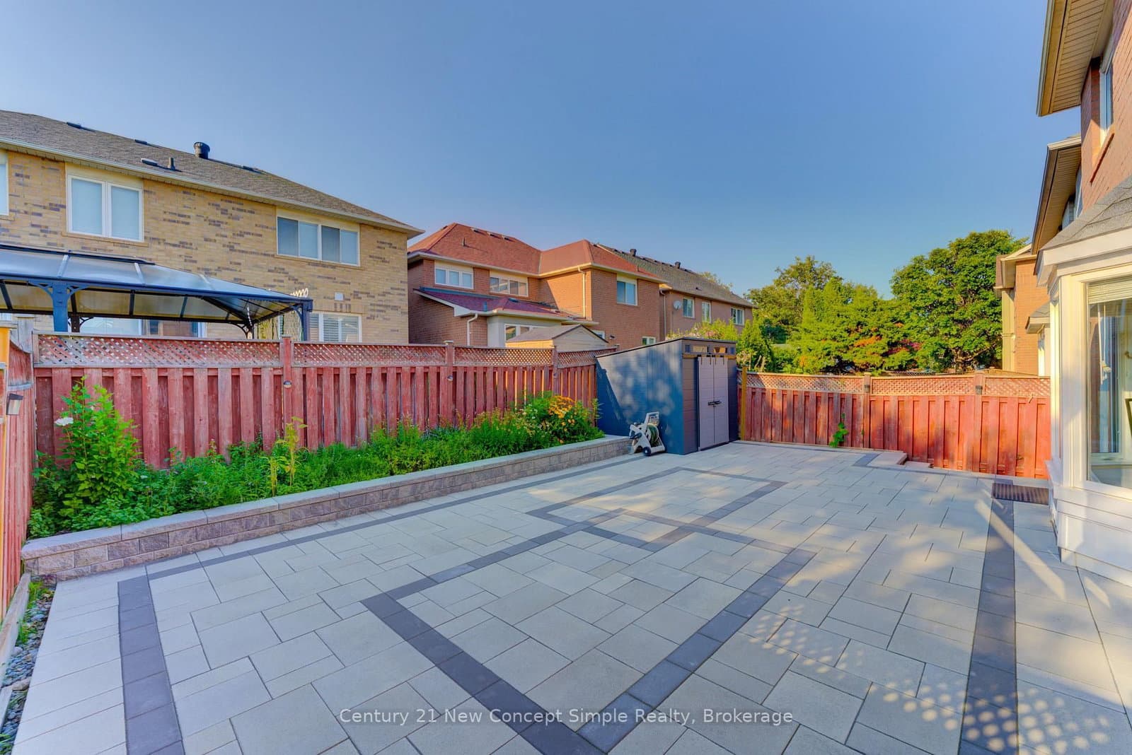 18 Castlemore Avenue thumbnail 33