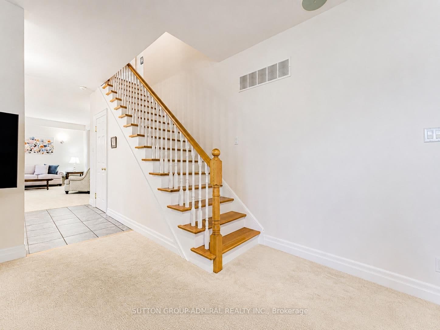 54 Starlight Crescent thumbnail 15