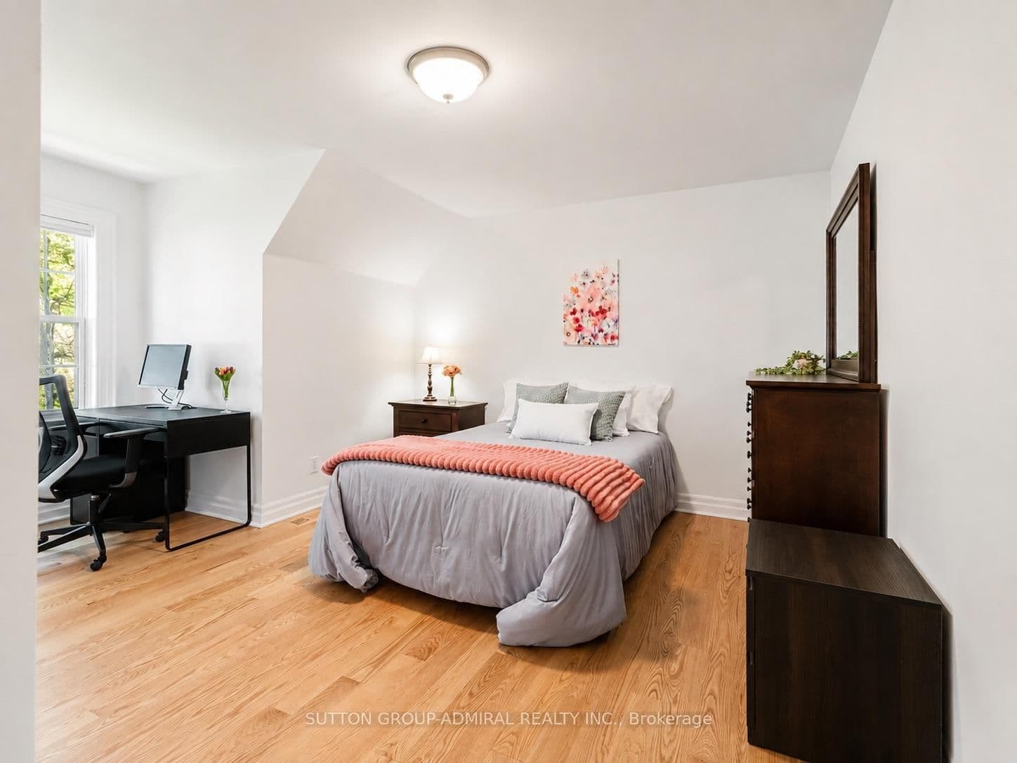 54 Starlight Crescent thumbnail 20