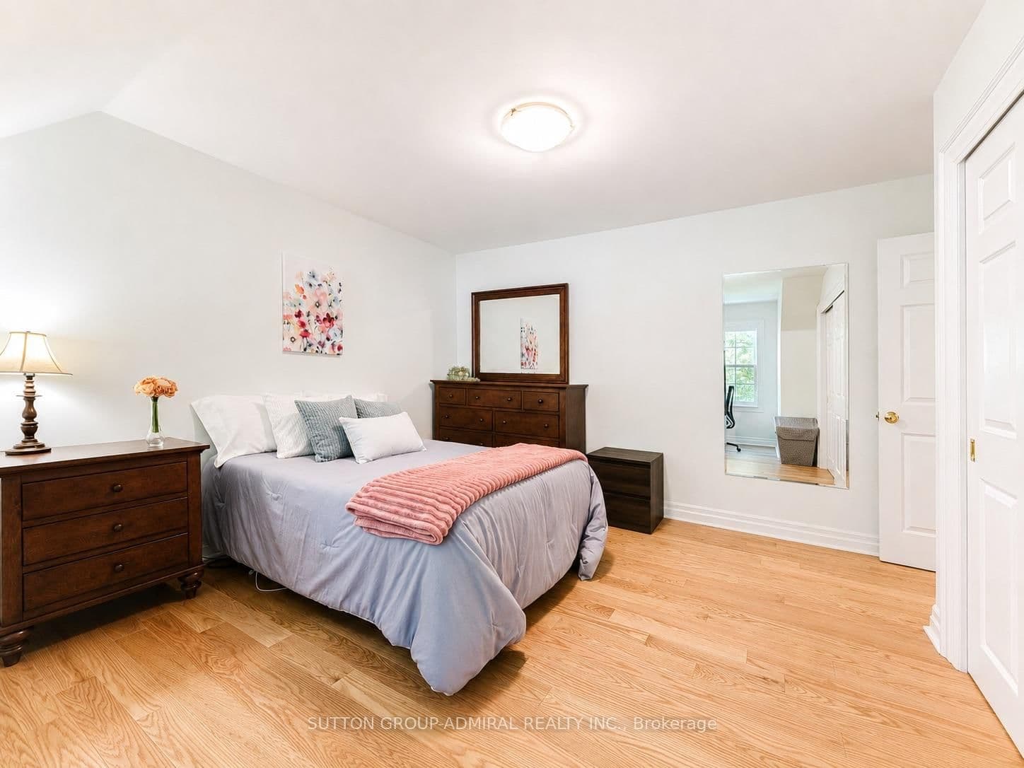 54 Starlight Crescent thumbnail 21