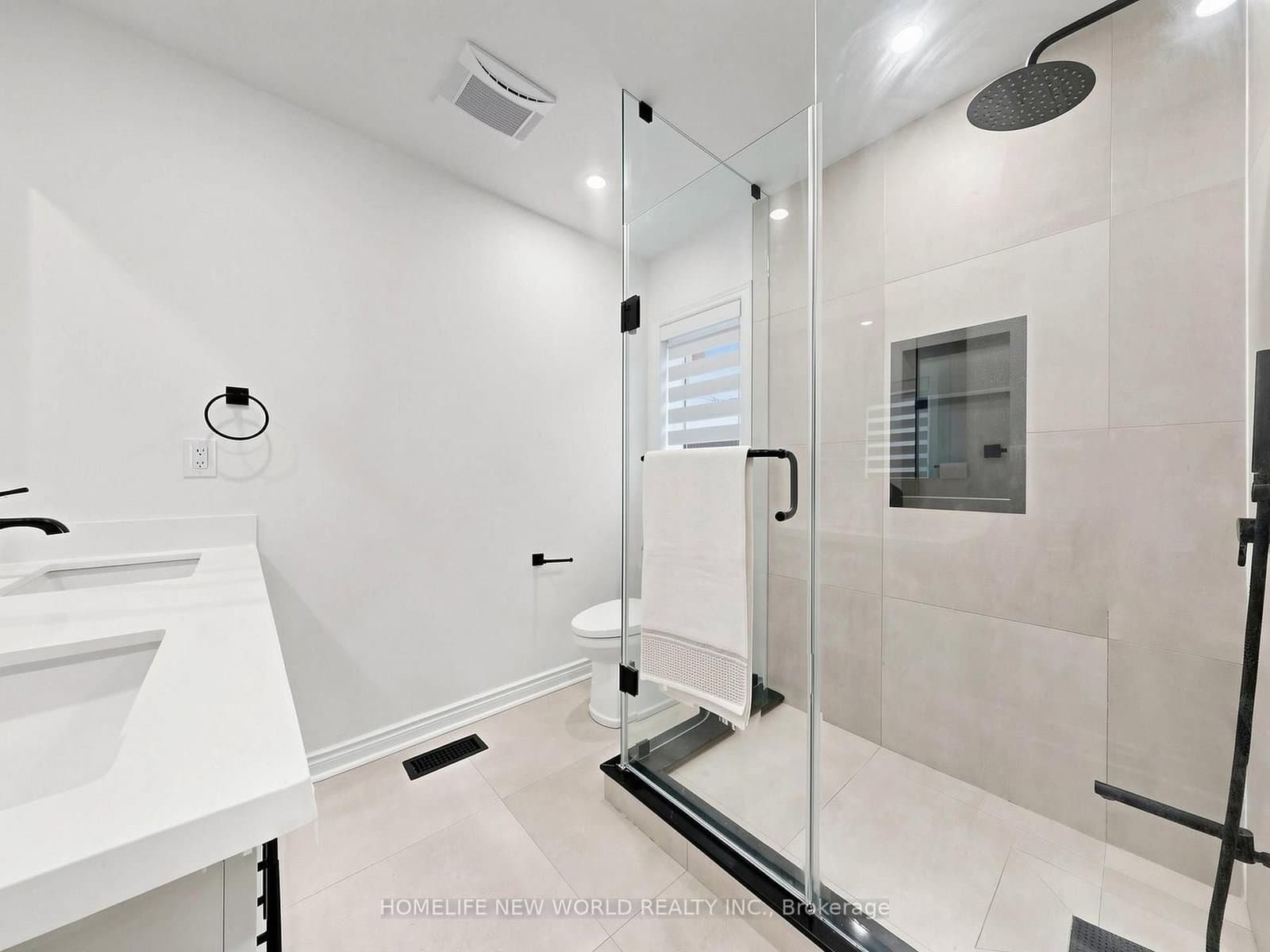 7 Monaco Crescent thumbnail 35
