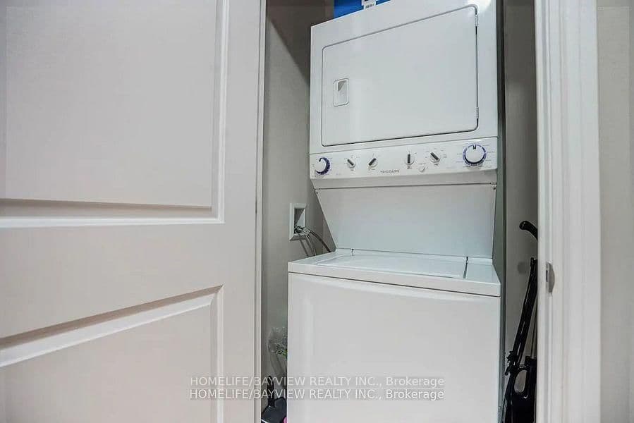9225 jane Street, Unit 1006 thumbnail 11